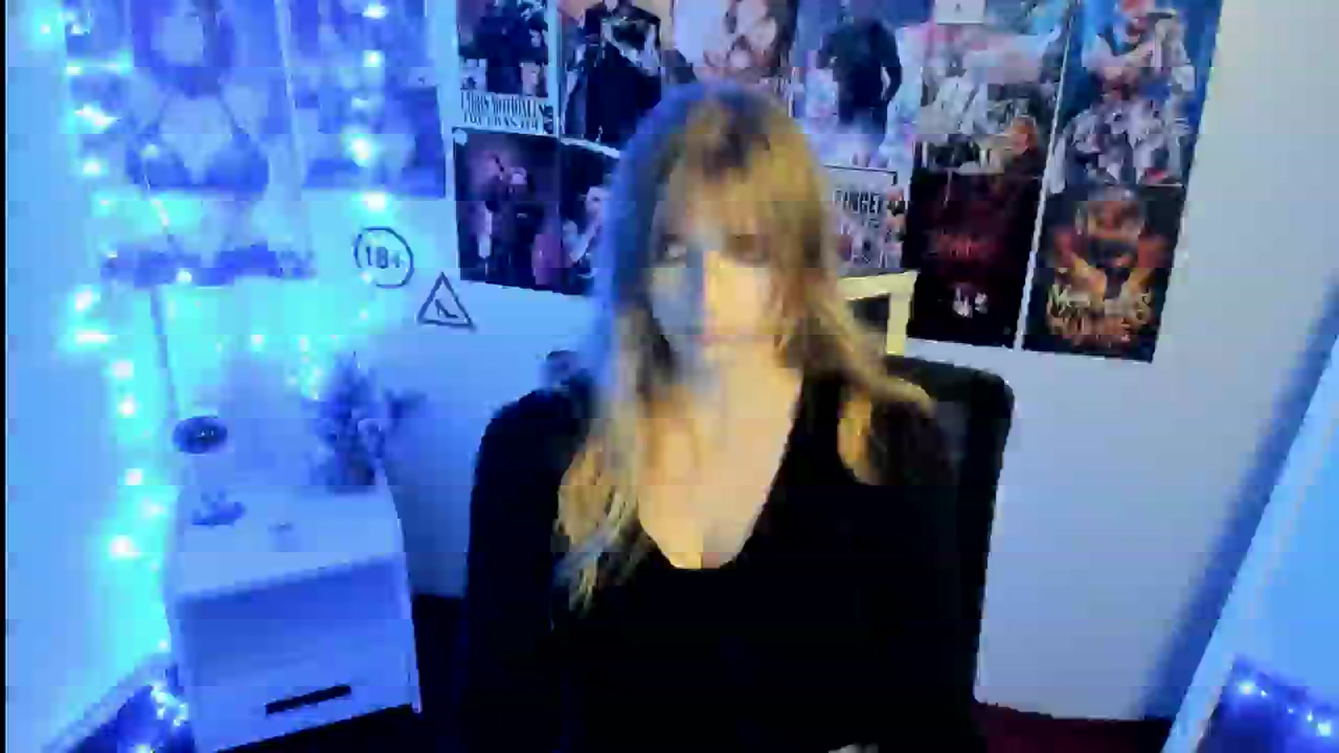 Gallery image thumbnail from Lisa_Star_'s myfreecams stream on, 10/25/2025, 15:03 image 1 of 20