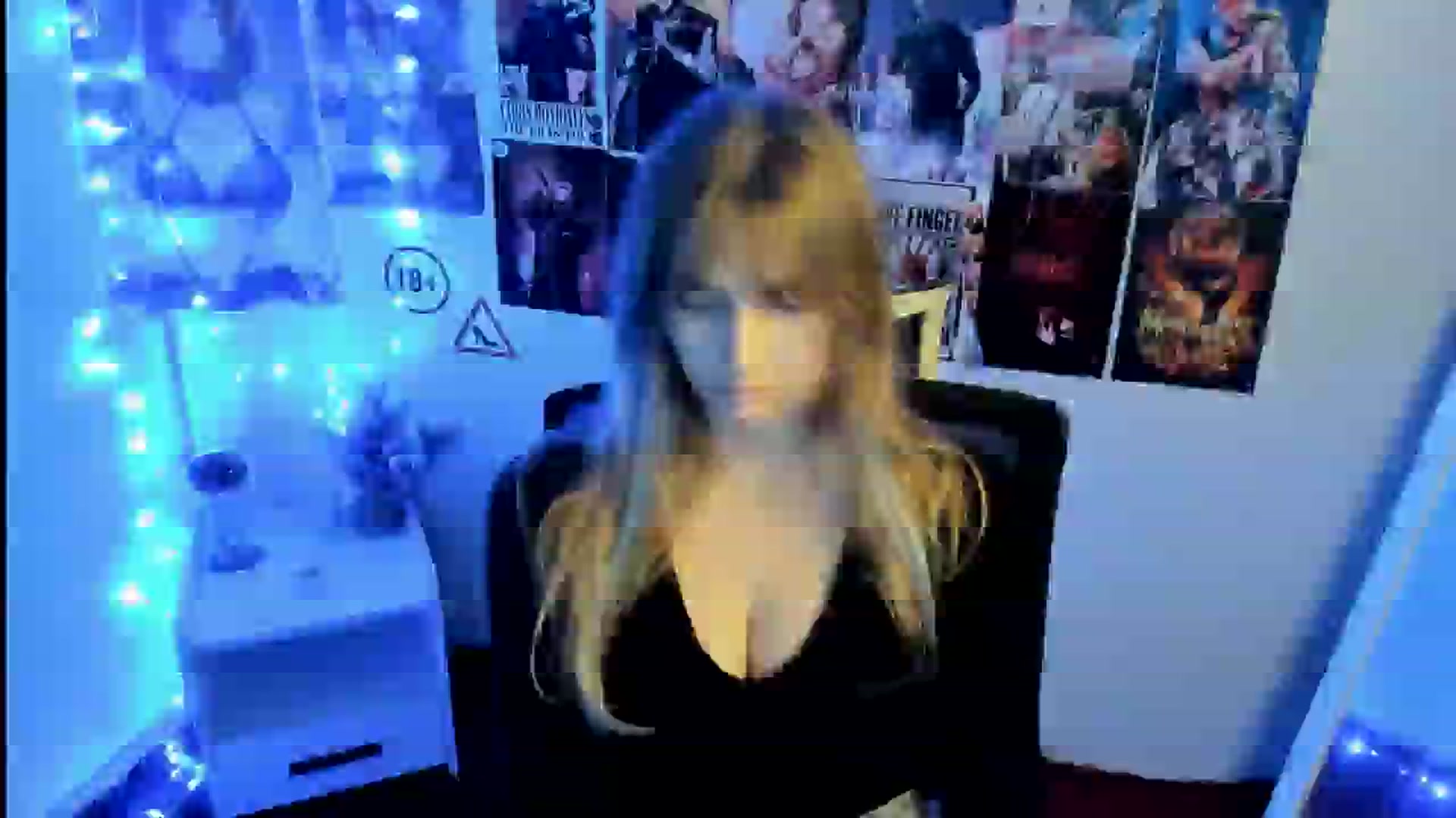 Gallery image thumbnail from Lisa_Star_'s myfreecams stream on, 10/25/2025, 15:03 image 12 of 20
