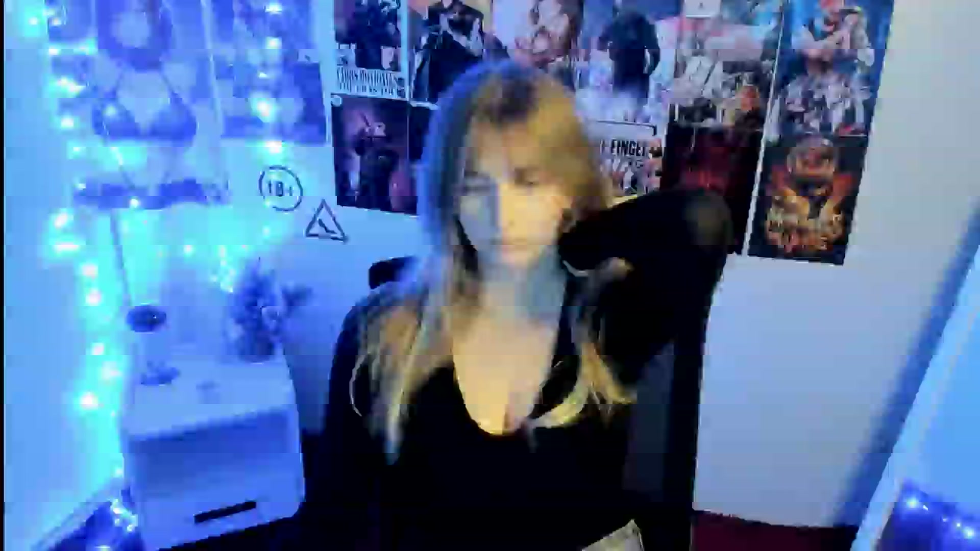 Gallery image thumbnail from Lisa_Star_'s myfreecams stream on, 10/25/2025, 15:03 image 11 of 20