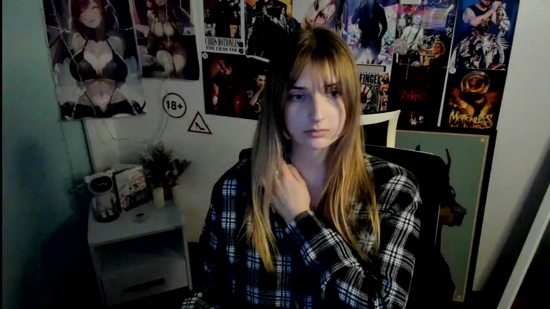 Gallery image thumbnail from Lisa_Star_'s myfreecams stream on, 10/26/2025, 13:43 image 18 of 20
