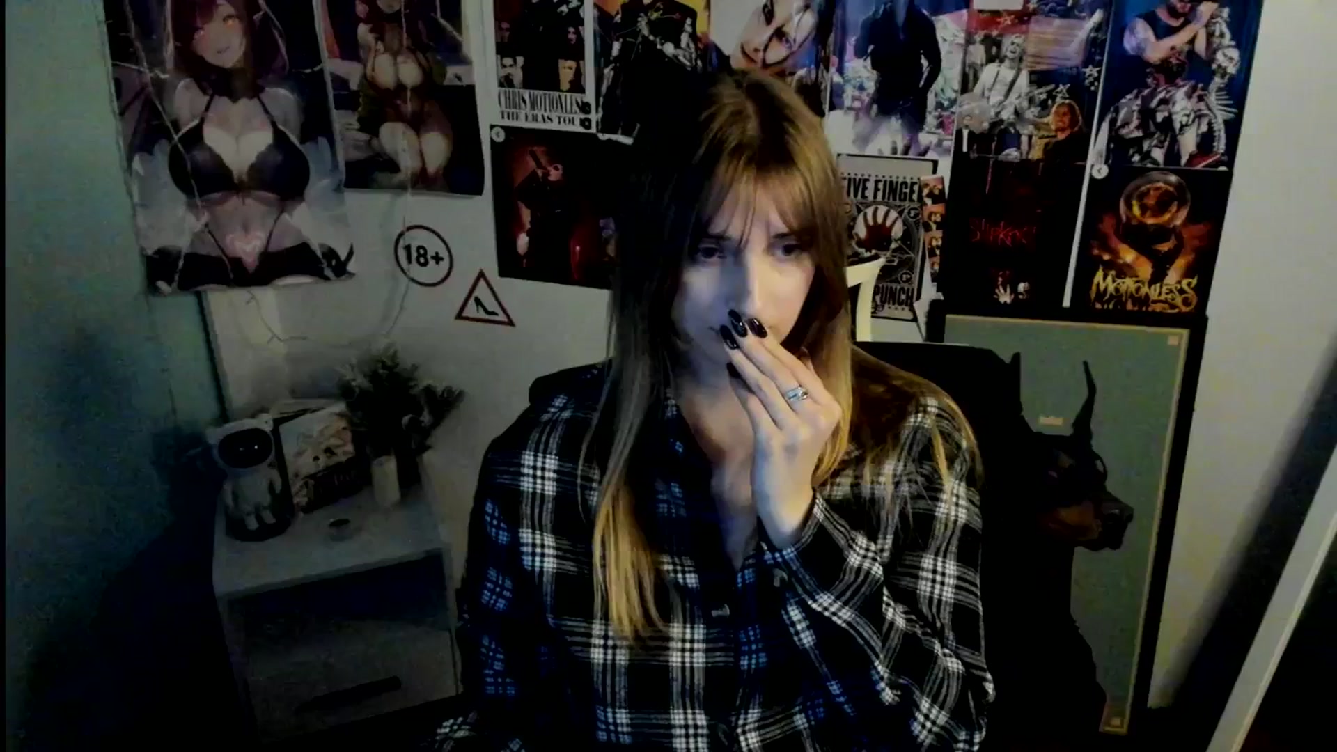 Gallery image thumbnail from Lisa_Star_'s myfreecams stream on, 10/26/2025, 17:07 image 6 of 20