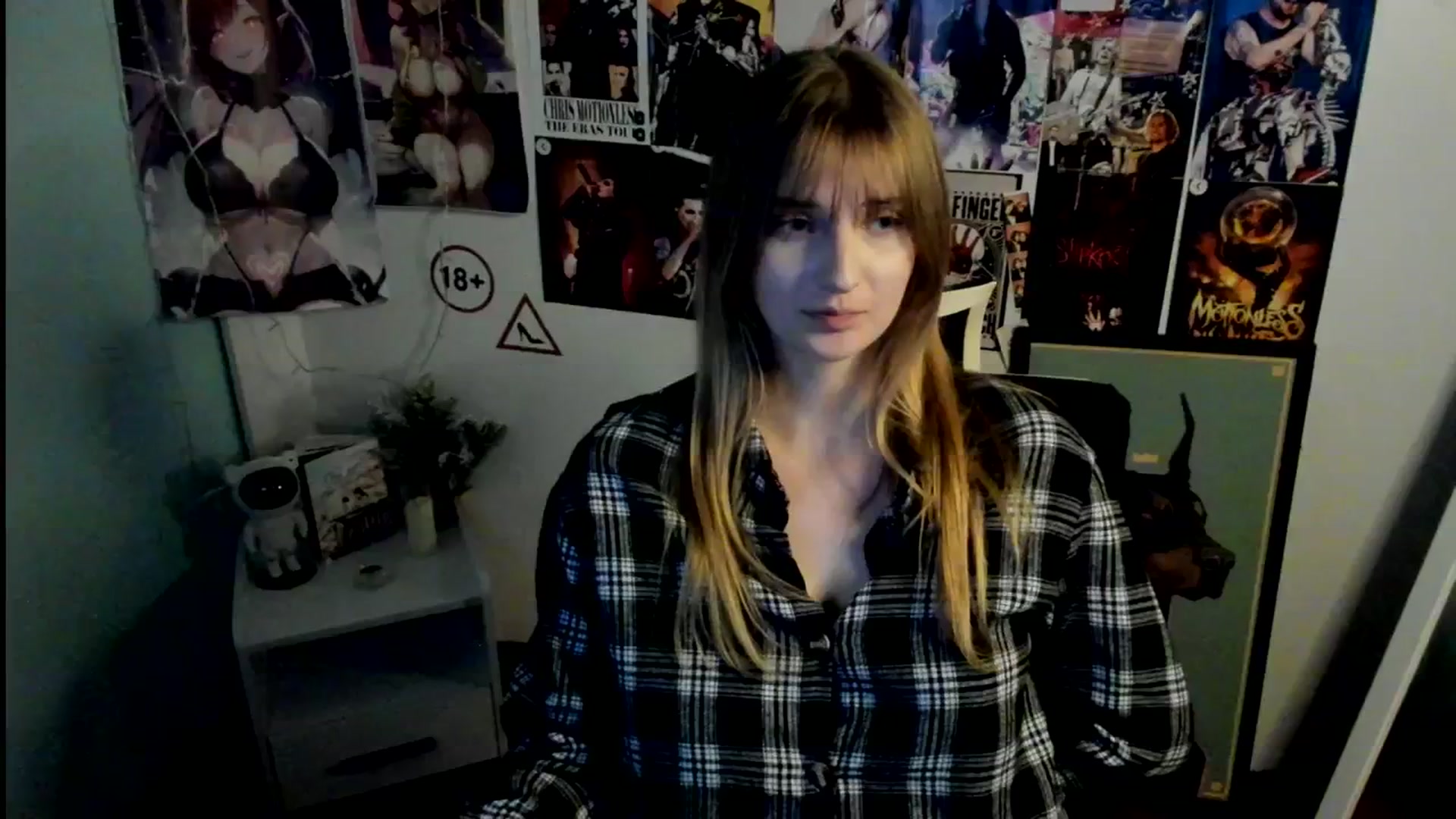 Gallery image thumbnail from Lisa_Star_'s myfreecams stream on, 10/26/2025, 17:07 image 20 of 20