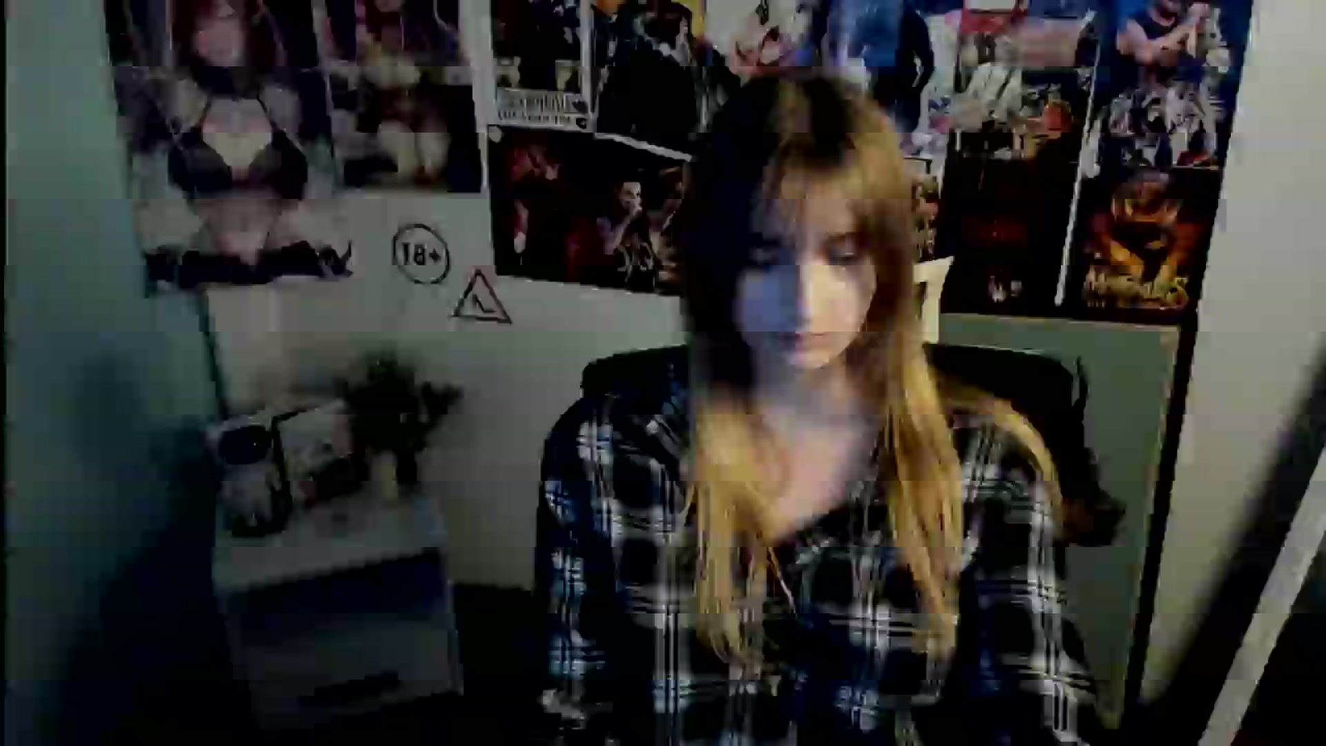 Gallery image thumbnail from Lisa_Star_'s myfreecams stream on, 10/26/2025, 17:35 image 12 of 20