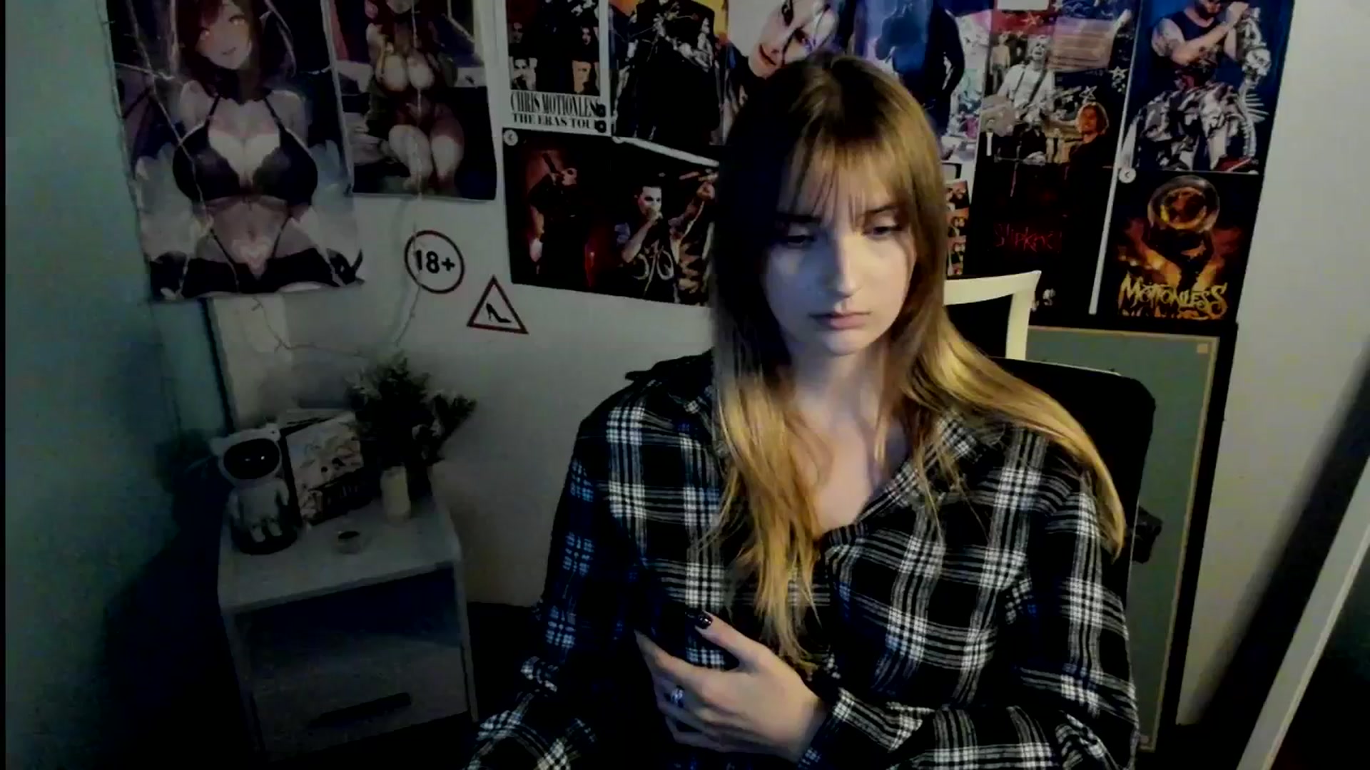 Gallery image thumbnail from Lisa_Star_'s myfreecams stream on, 10/26/2025, 17:35 image 16 of 20