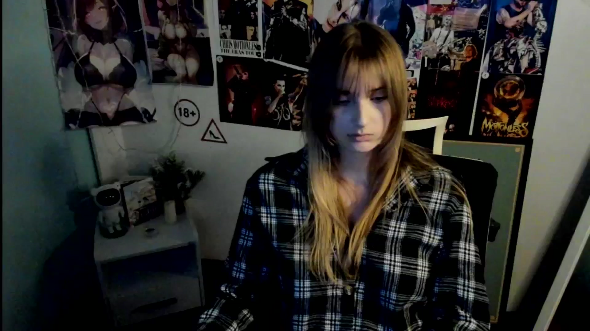 Gallery image thumbnail from Lisa_Star_'s myfreecams stream on, 10/26/2025, 17:35 image 14 of 20