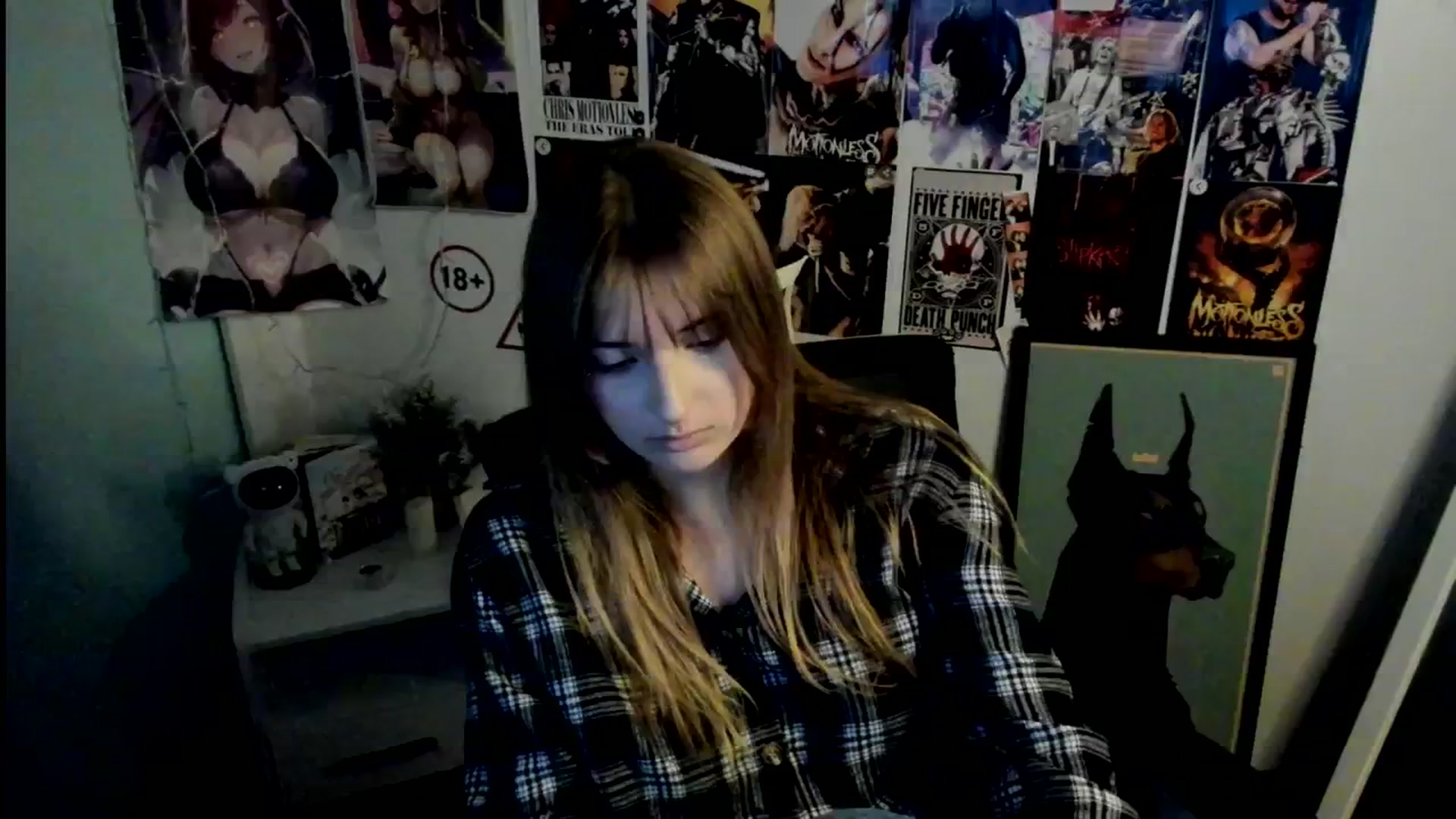 Gallery image thumbnail from Lisa_Star_'s myfreecams stream on, 10/26/2025, 18:15 image 8 of 20