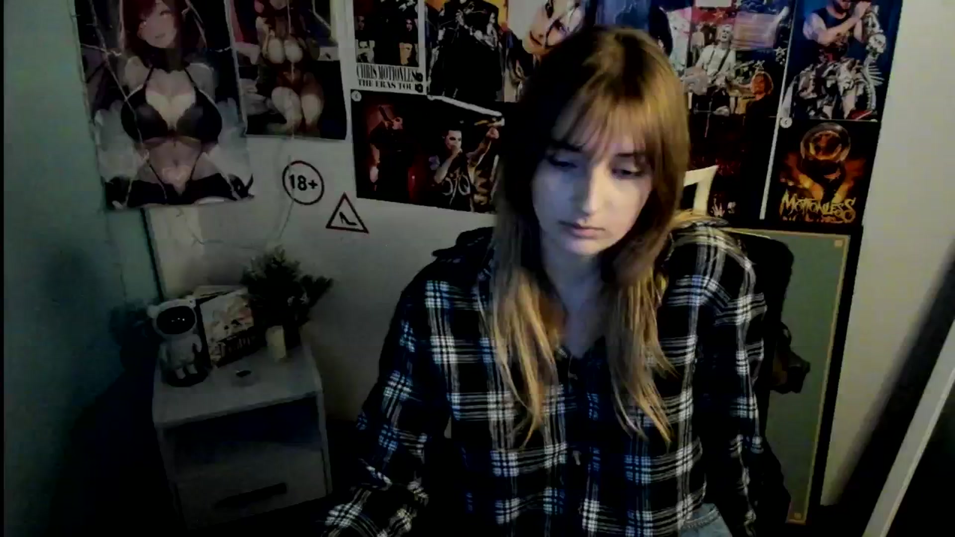 Gallery image thumbnail from Lisa_Star_'s myfreecams stream on, 10/26/2025, 18:15 image 6 of 20