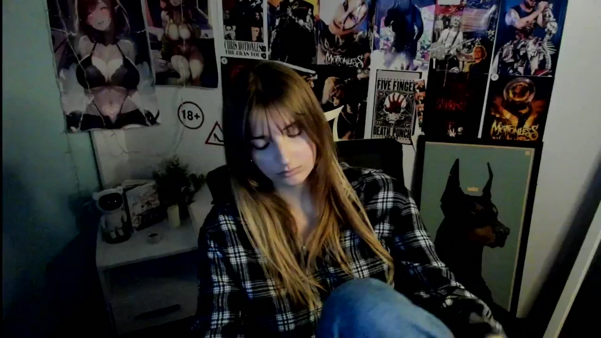 Gallery image thumbnail from Lisa_Star_'s myfreecams stream on, 10/26/2025, 18:15 image 9 of 20