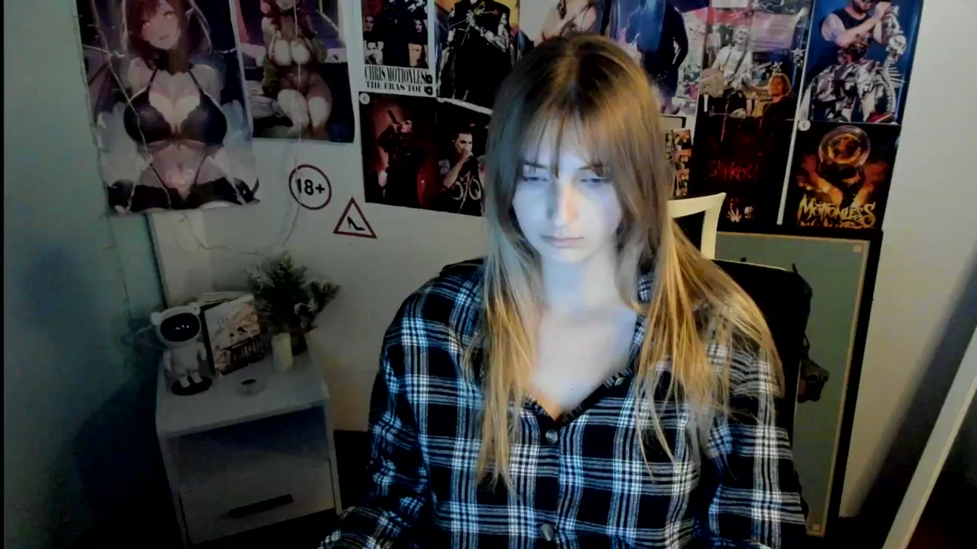 Gallery image thumbnail from Lisa_Star_'s myfreecams stream on, 10/26/2025, 18:41 image 2 of 20