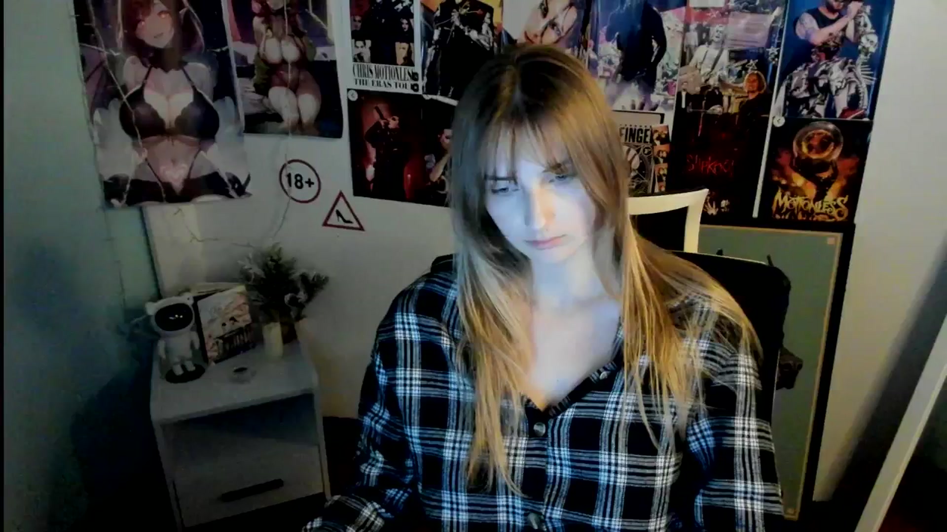 Gallery image thumbnail from Lisa_Star_'s myfreecams stream on, 10/26/2025, 18:41 image 3 of 20