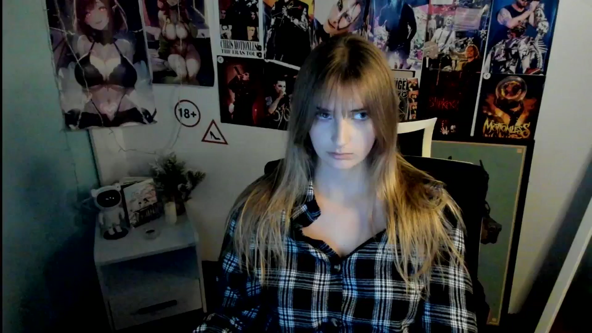 Gallery image thumbnail from Lisa_Star_'s myfreecams stream on, 10/26/2025, 18:41 image 8 of 20