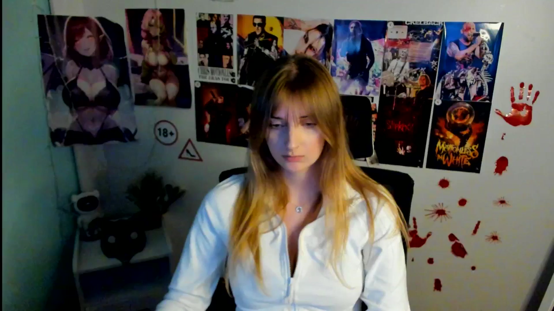 Gallery image thumbnail from Lisa_Star_'s myfreecams stream on, 11/01/2025, 14:22 image 4 of 20