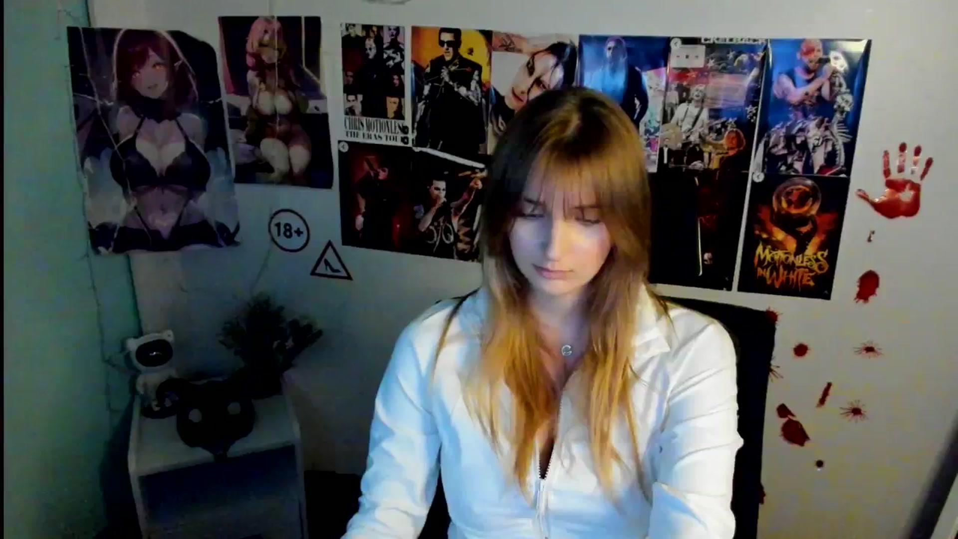 Gallery image thumbnail from Lisa_Star_'s myfreecams stream on, 11/01/2025, 15:39 image 19 of 20