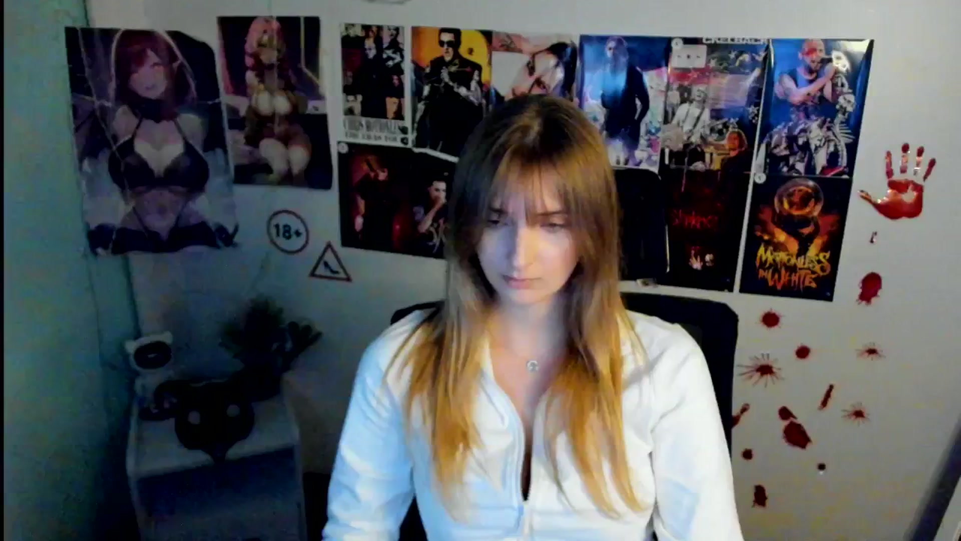 Gallery image thumbnail from Lisa_Star_'s myfreecams stream on, 11/01/2025, 15:39 image 13 of 20