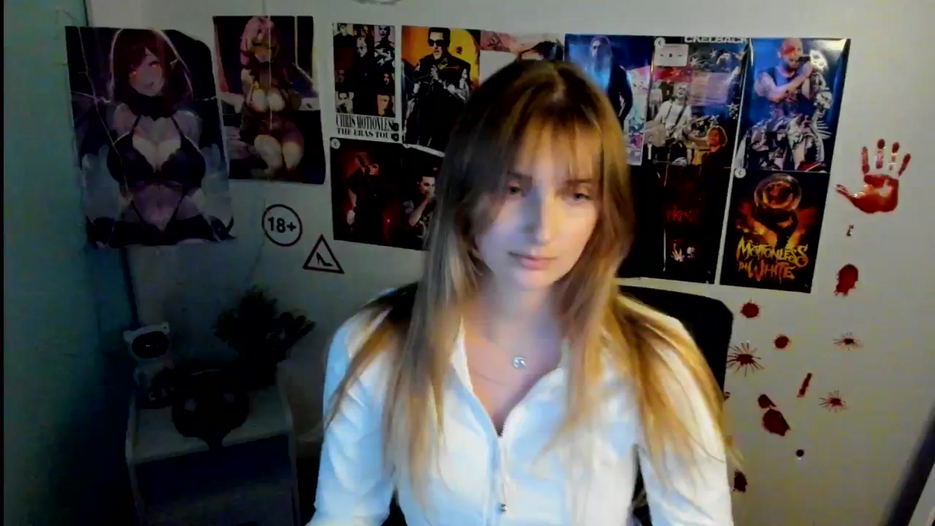Gallery image thumbnail from Lisa_Star_'s myfreecams stream on, 11/01/2025, 15:39 image 2 of 20