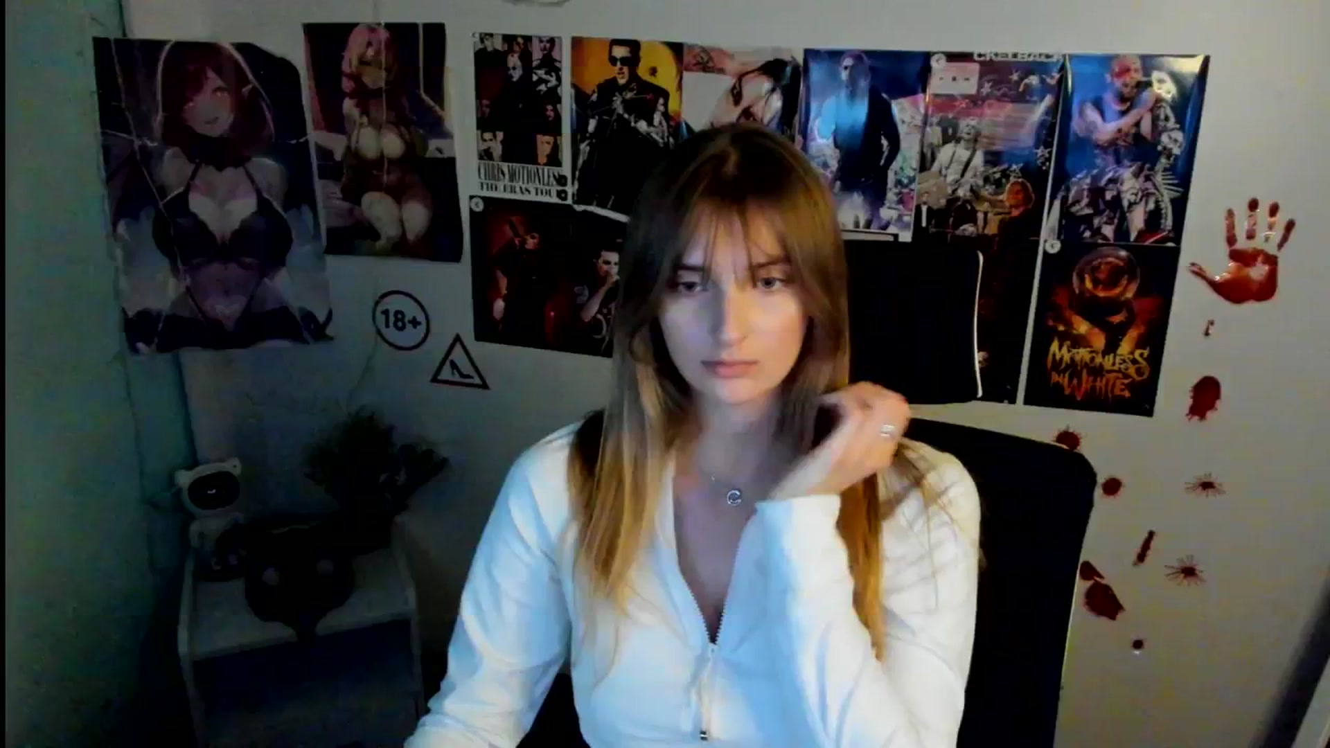 Gallery image thumbnail from Lisa_Star_'s myfreecams stream on, 11/01/2025, 16:27 image 15 of 20