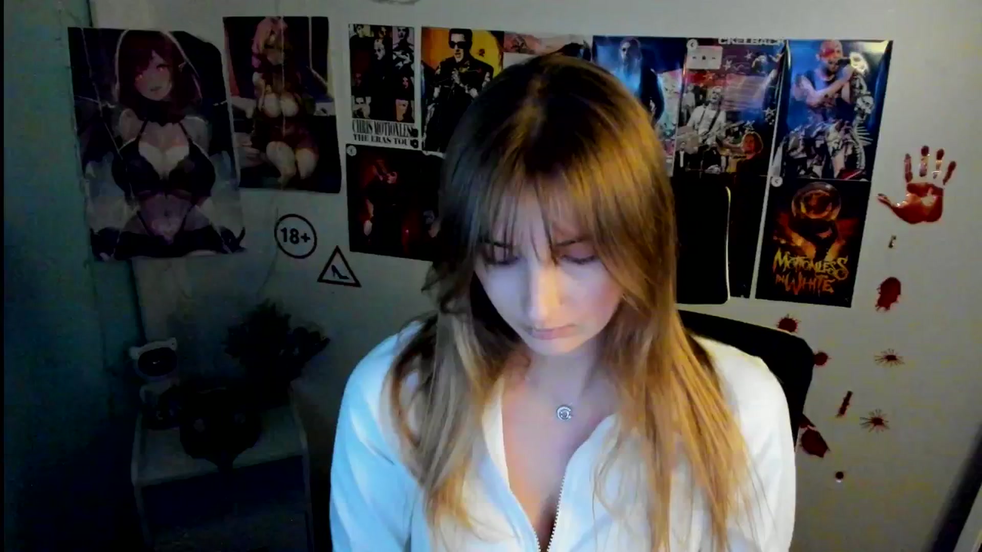 Gallery image thumbnail from Lisa_Star_'s myfreecams stream on, 11/01/2025, 16:27 image 18 of 20