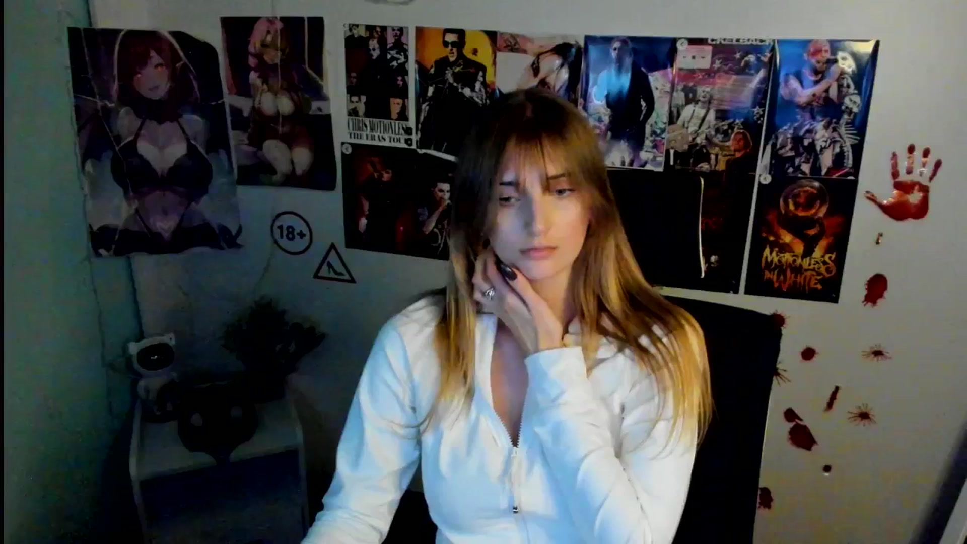 Gallery image thumbnail from Lisa_Star_'s myfreecams stream on, 11/01/2025, 16:27 image 6 of 20
