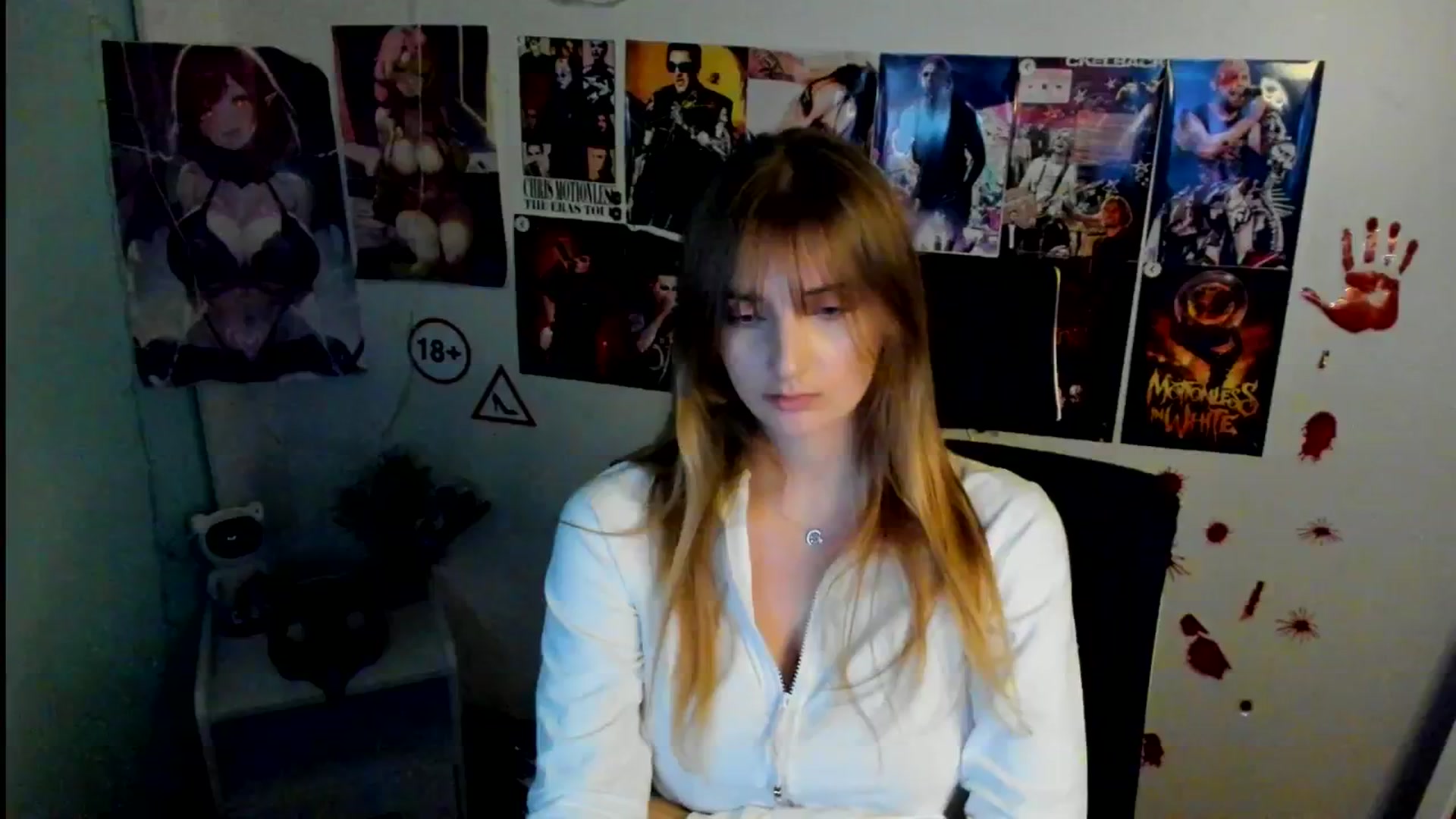 Gallery image thumbnail from Lisa_Star_'s myfreecams stream on, 11/01/2025, 16:27 image 4 of 20