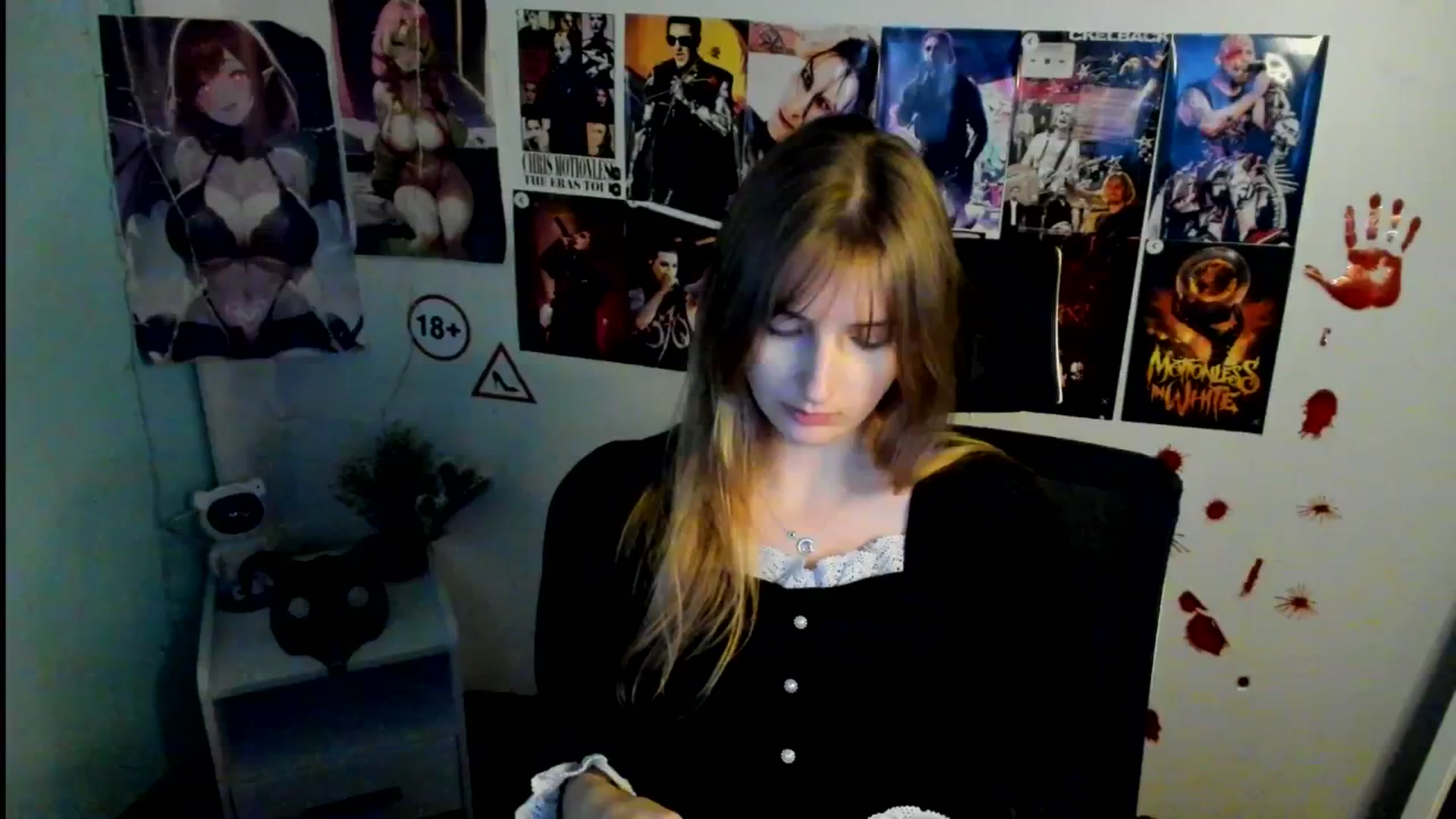 Gallery image thumbnail from Lisa_Star_'s myfreecams stream on, 11/02/2025, 15:51 image 4 of 20