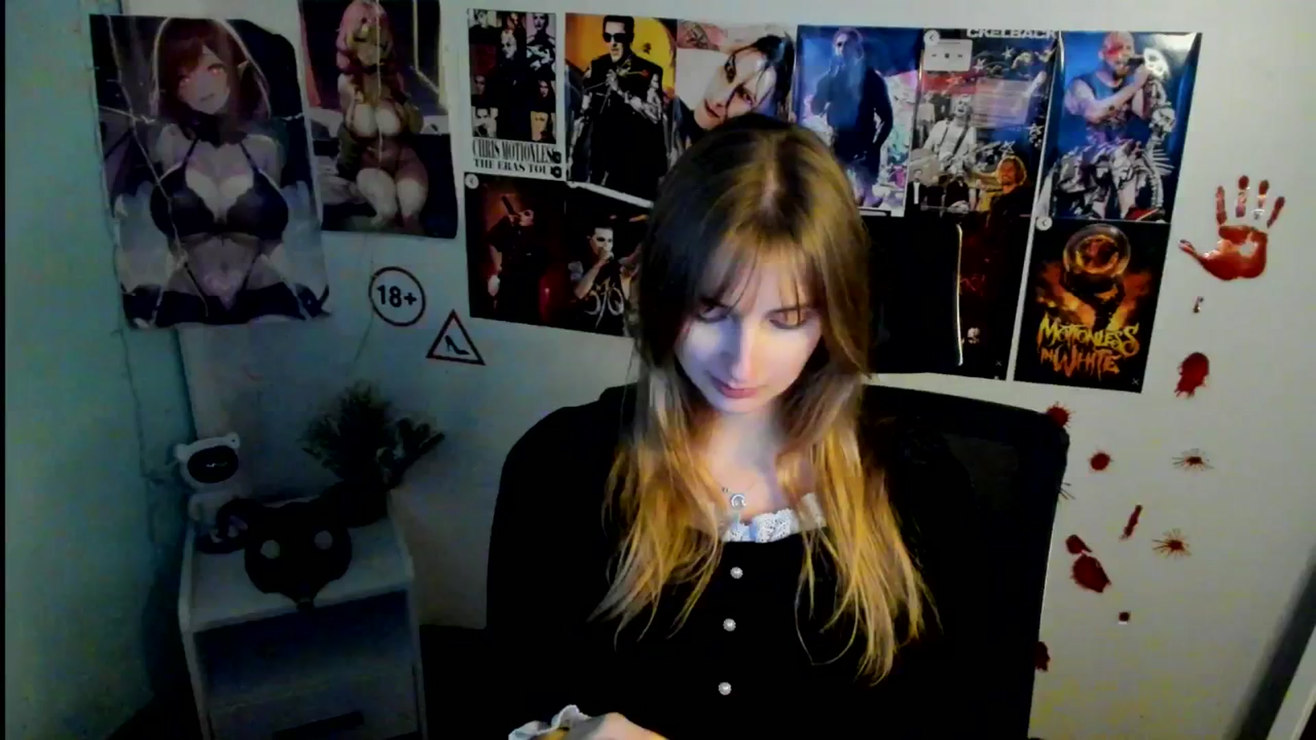 Gallery image thumbnail from Lisa_Star_'s myfreecams stream on, 11/02/2025, 15:51 image 8 of 20