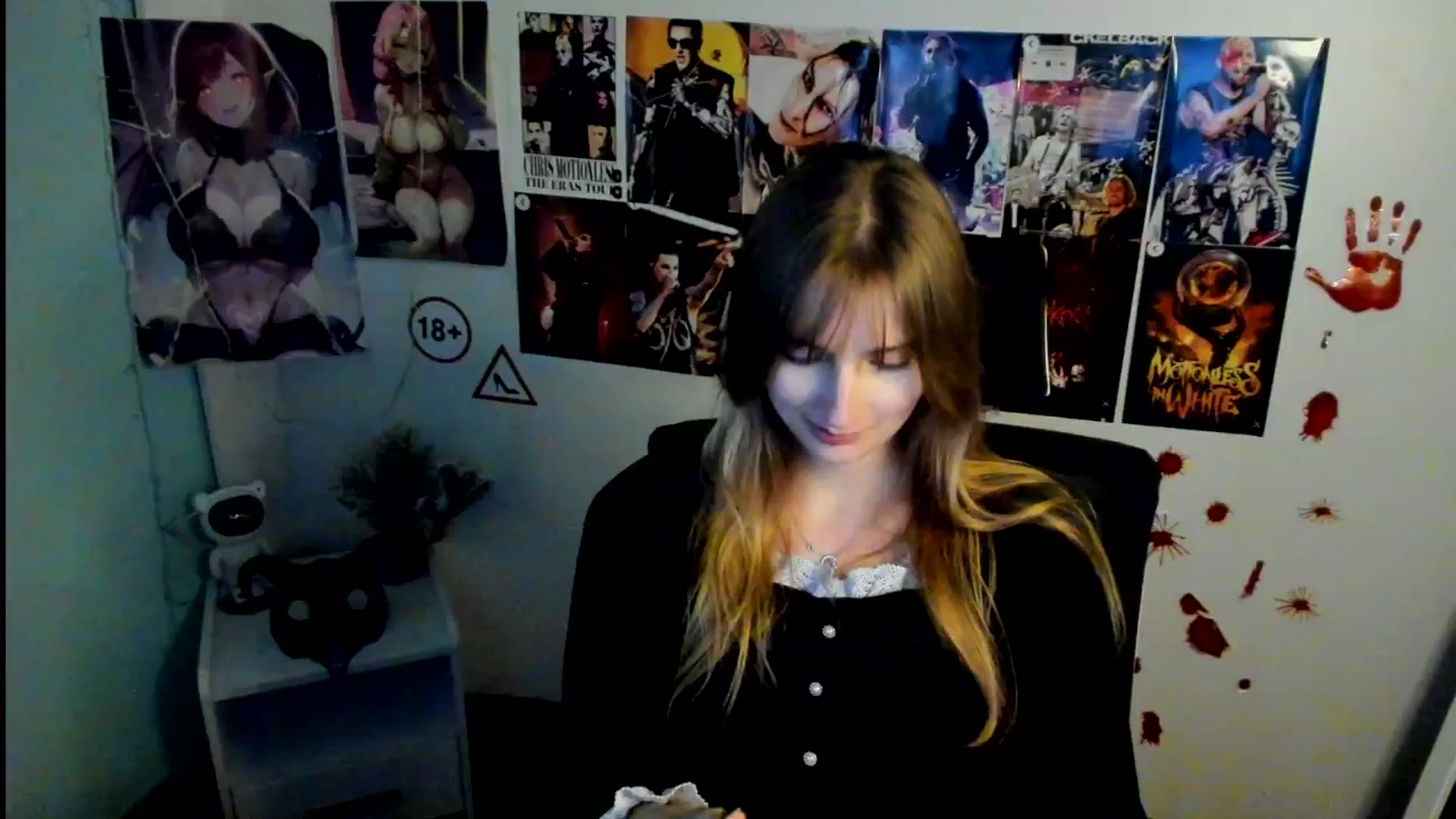 Gallery image thumbnail from Lisa_Star_'s myfreecams stream on, 11/02/2025, 15:51 image 13 of 20
