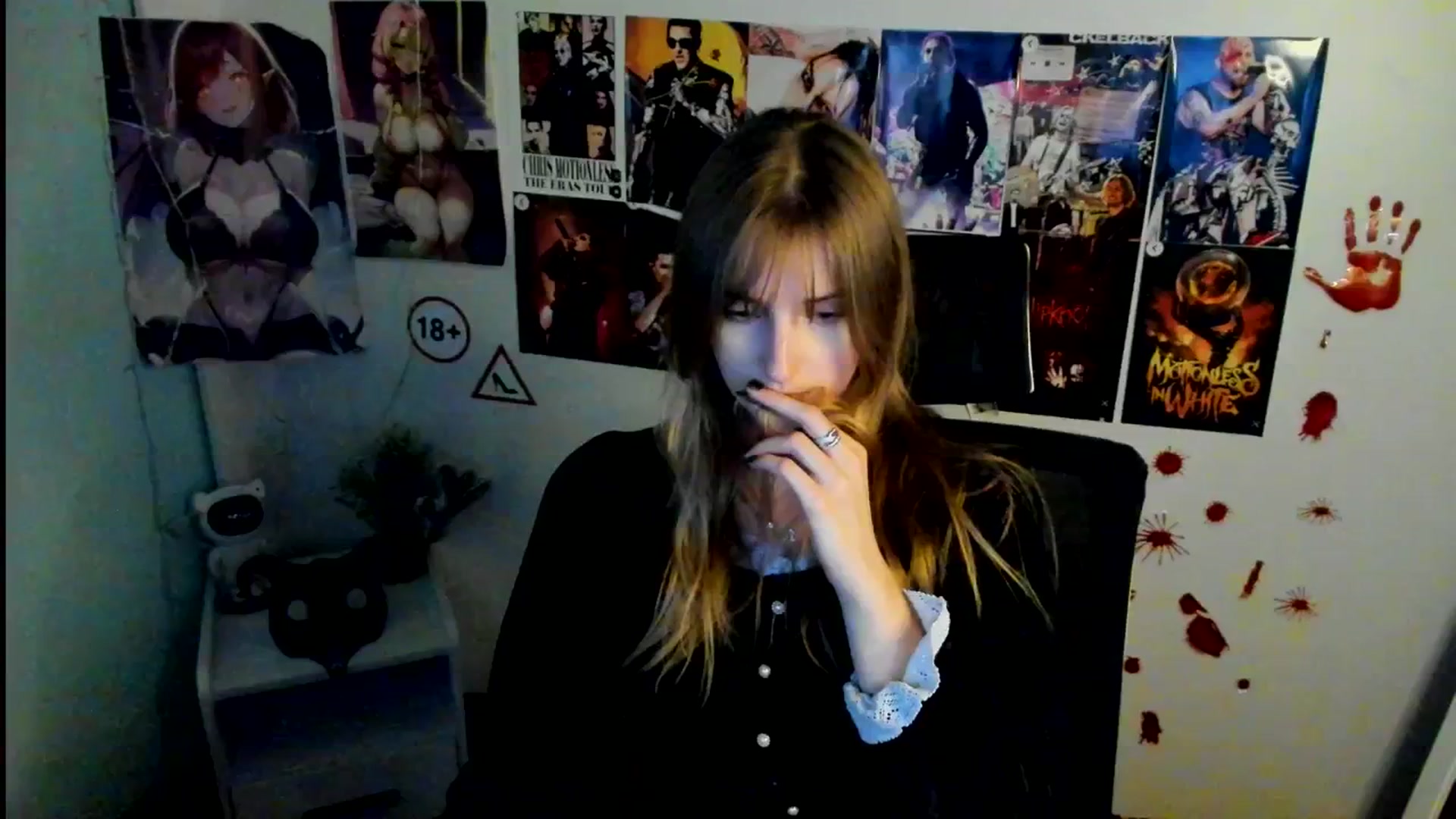 Gallery image thumbnail from Lisa_Star_'s myfreecams stream on, 11/02/2025, 15:51 image 20 of 20
