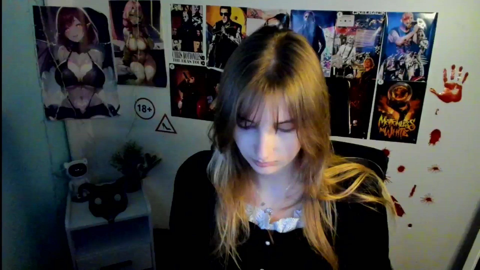 Gallery image thumbnail from Lisa_Star_'s myfreecams stream on, 11/02/2025, 15:51 image 19 of 20