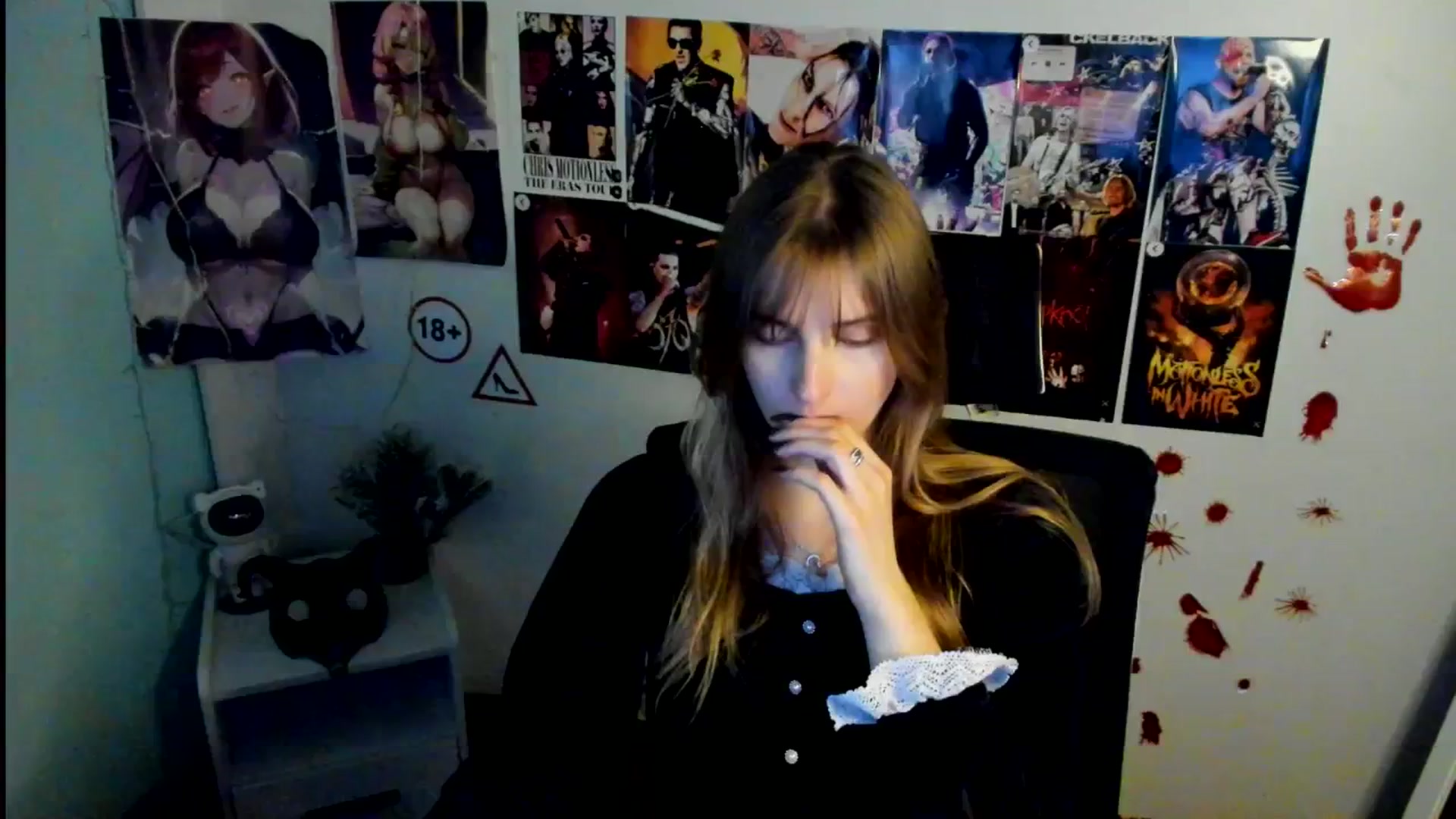 Gallery image thumbnail from Lisa_Star_'s myfreecams stream on, 11/02/2025, 15:51 image 18 of 20