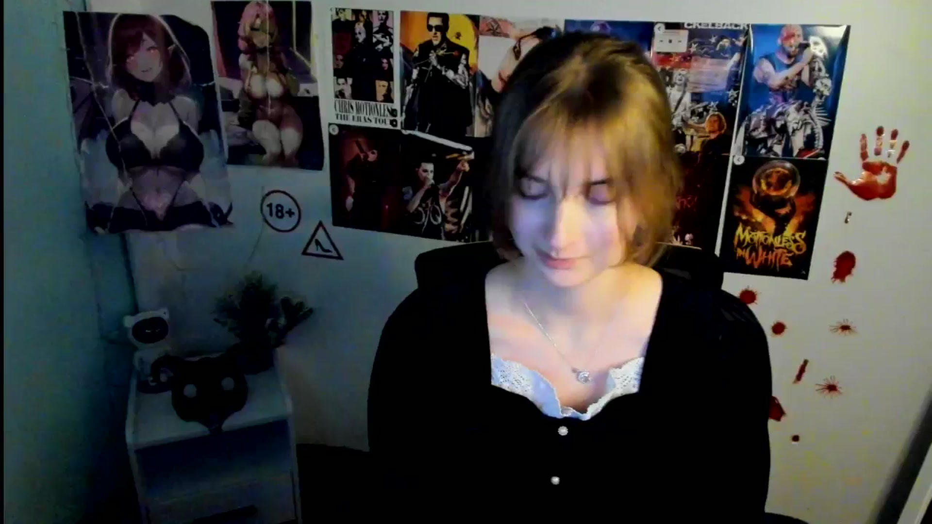 Gallery image thumbnail from Lisa_Star_'s myfreecams stream on, 11/02/2025, 17:17 image 1 of 20