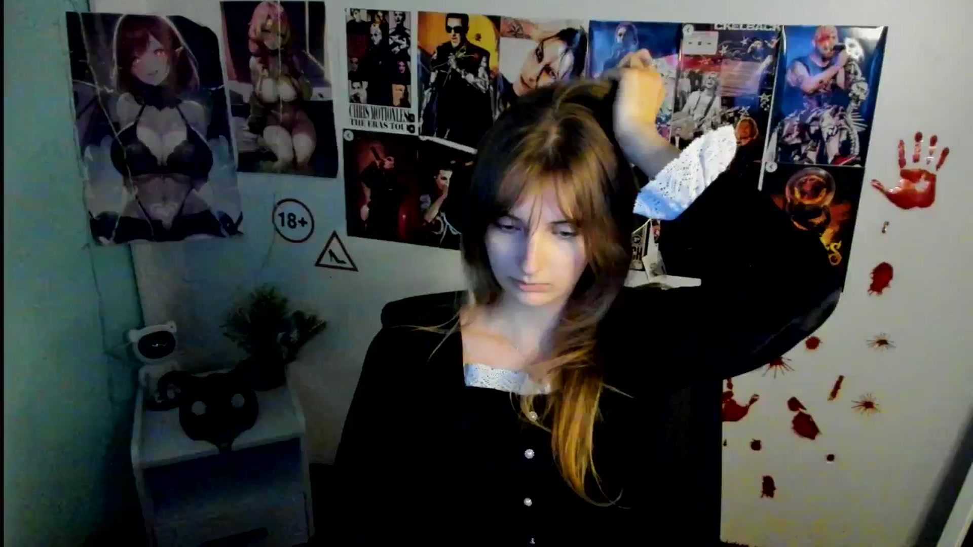 Gallery image thumbnail from Lisa_Star_'s myfreecams stream on, 11/02/2025, 17:17 image 6 of 20