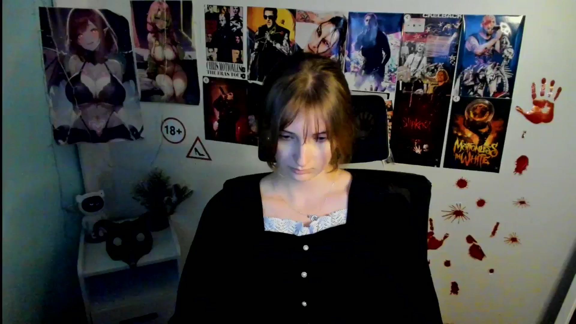 Gallery image thumbnail from Lisa_Star_'s myfreecams stream on, 11/02/2025, 17:17 image 2 of 20