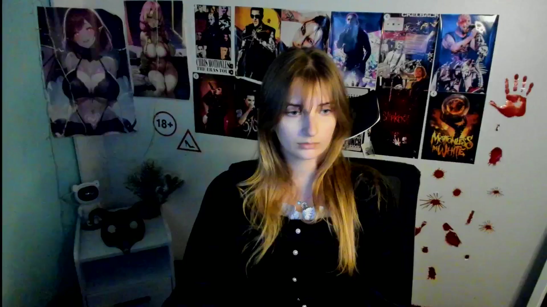 Gallery image thumbnail from Lisa_Star_'s myfreecams stream on, 11/02/2025, 17:17 image 13 of 20