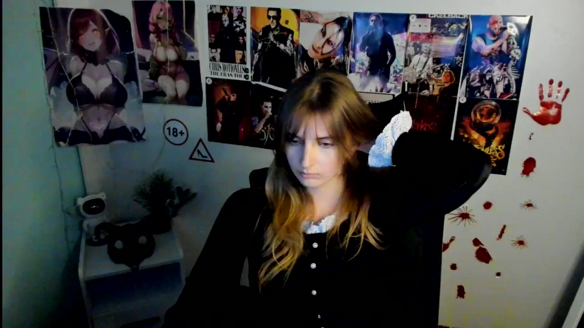 Gallery image thumbnail from Lisa_Star_'s myfreecams stream on, 11/02/2025, 17:17 image 10 of 20