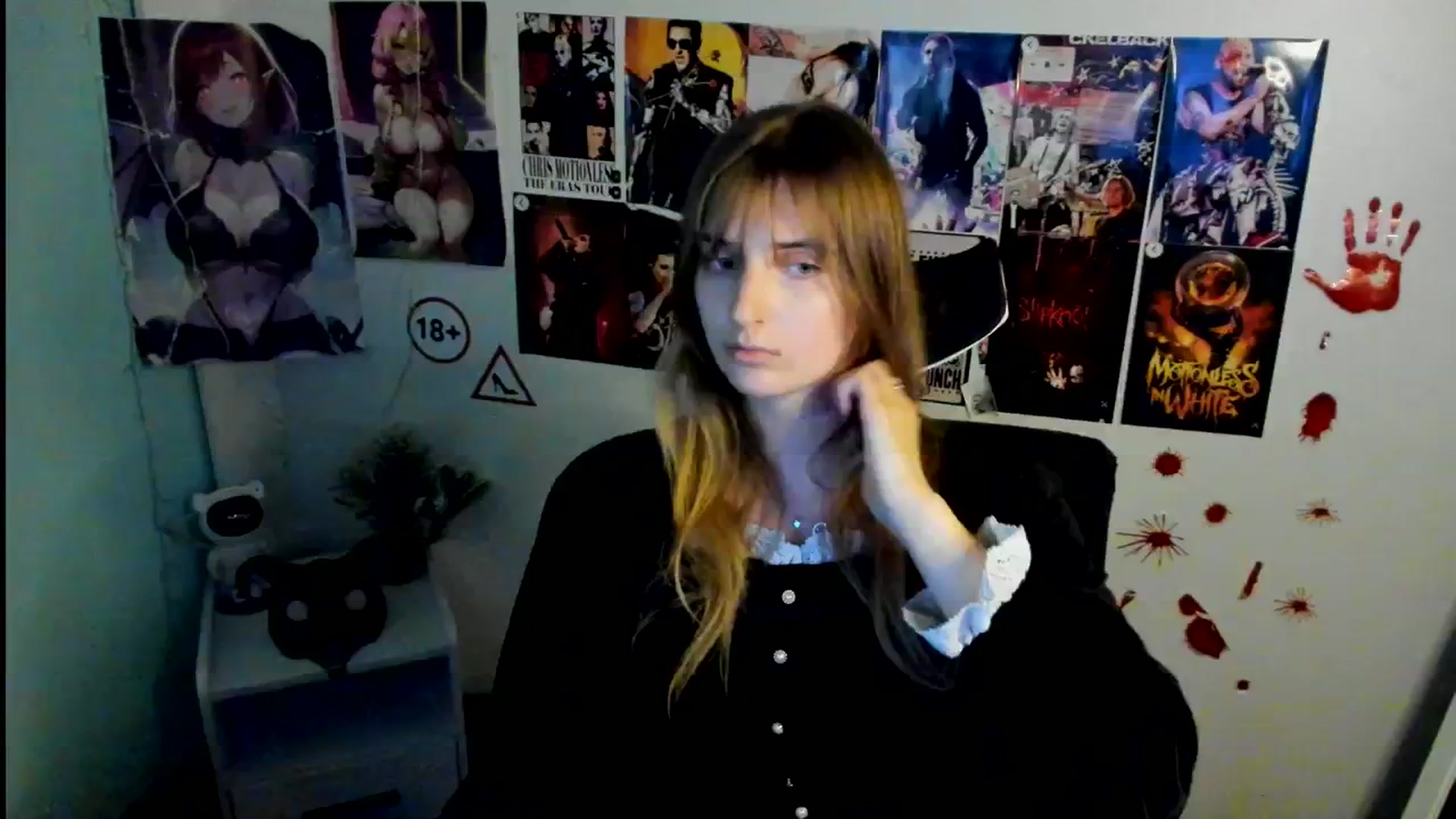 Gallery image thumbnail from Lisa_Star_'s myfreecams stream on, 11/02/2025, 17:17 image 11 of 20