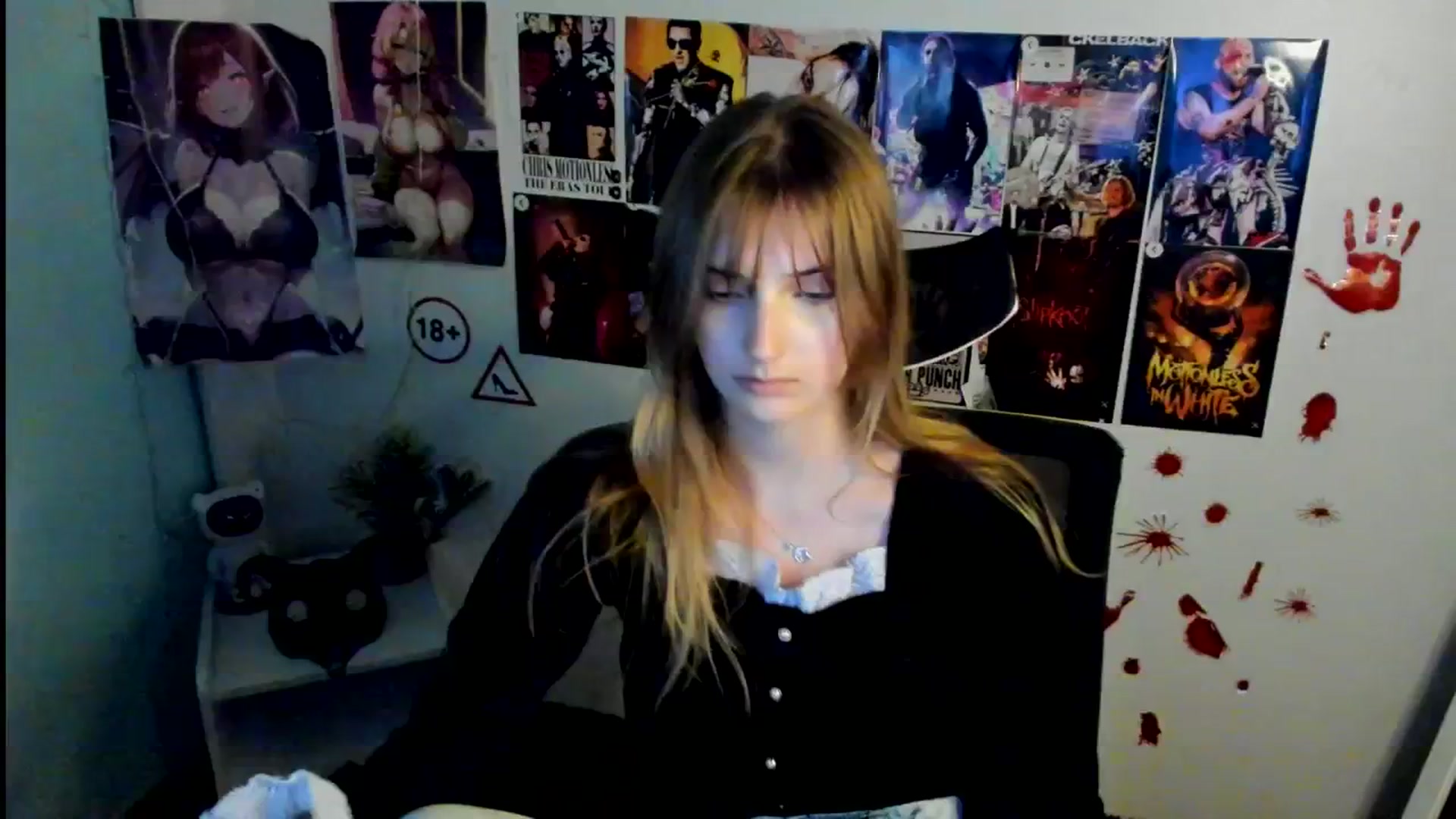 Gallery image thumbnail from Lisa_Star_'s myfreecams stream on, 11/02/2025, 17:36 image 12 of 20