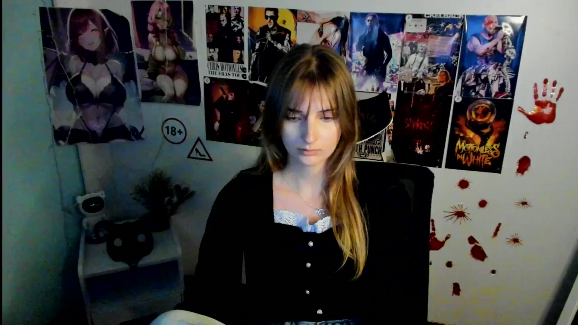 Gallery image thumbnail from Lisa_Star_'s myfreecams stream on, 11/02/2025, 17:36 image 6 of 20