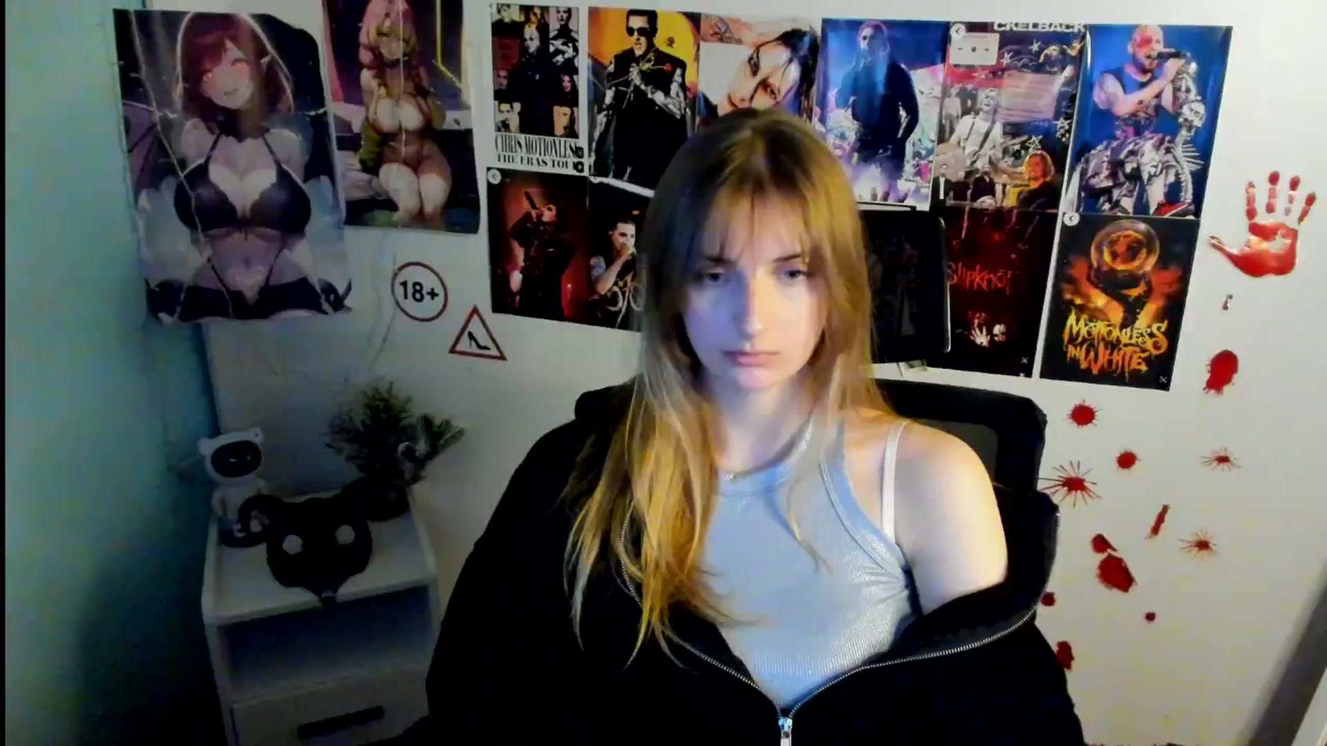 Gallery image thumbnail from Lisa_Star_'s myfreecams stream on, 11/04/2025, 14:45 image 6 of 20