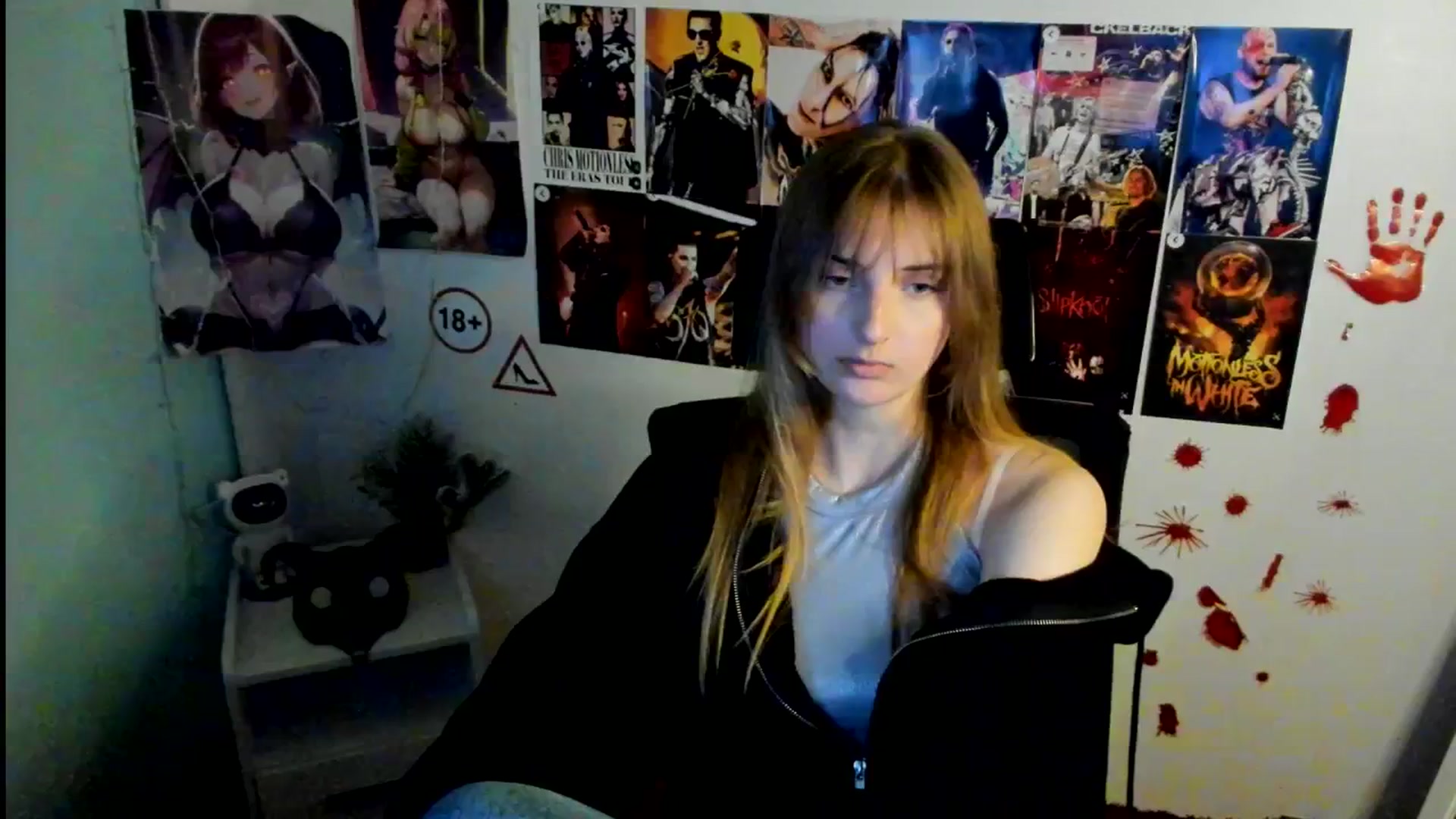 Gallery image thumbnail from Lisa_Star_'s myfreecams stream on, 11/04/2025, 14:45 image 13 of 20