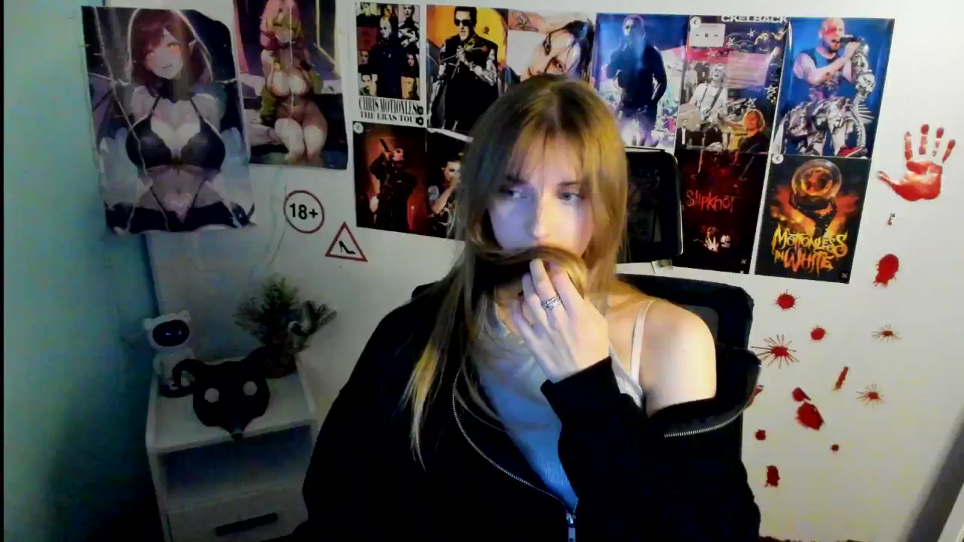 Gallery image thumbnail from Lisa_Star_'s myfreecams stream on, 11/04/2025, 14:45 image 3 of 20
