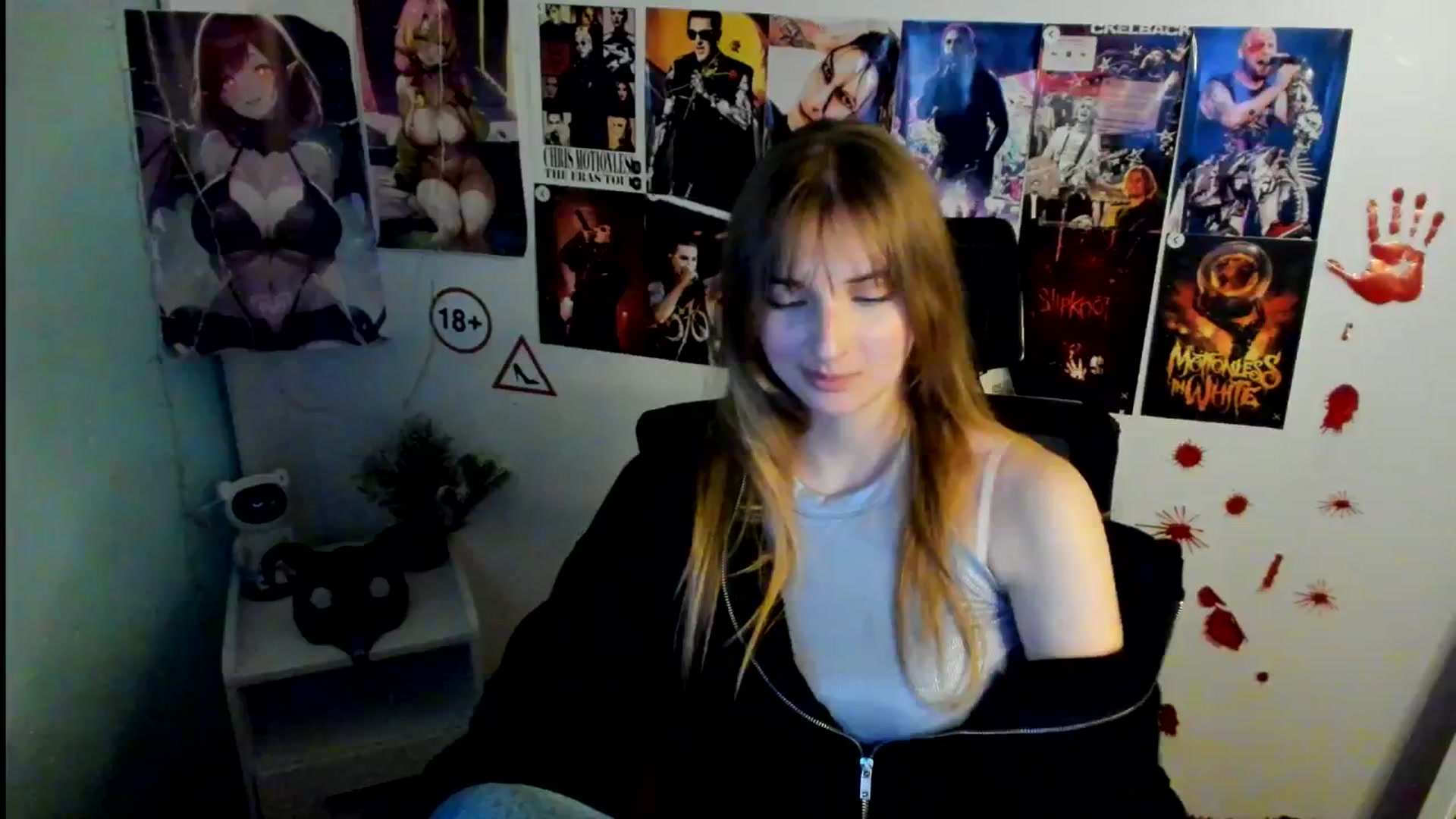 Gallery image thumbnail from Lisa_Star_'s myfreecams stream on, 11/04/2025, 14:45 image 12 of 20