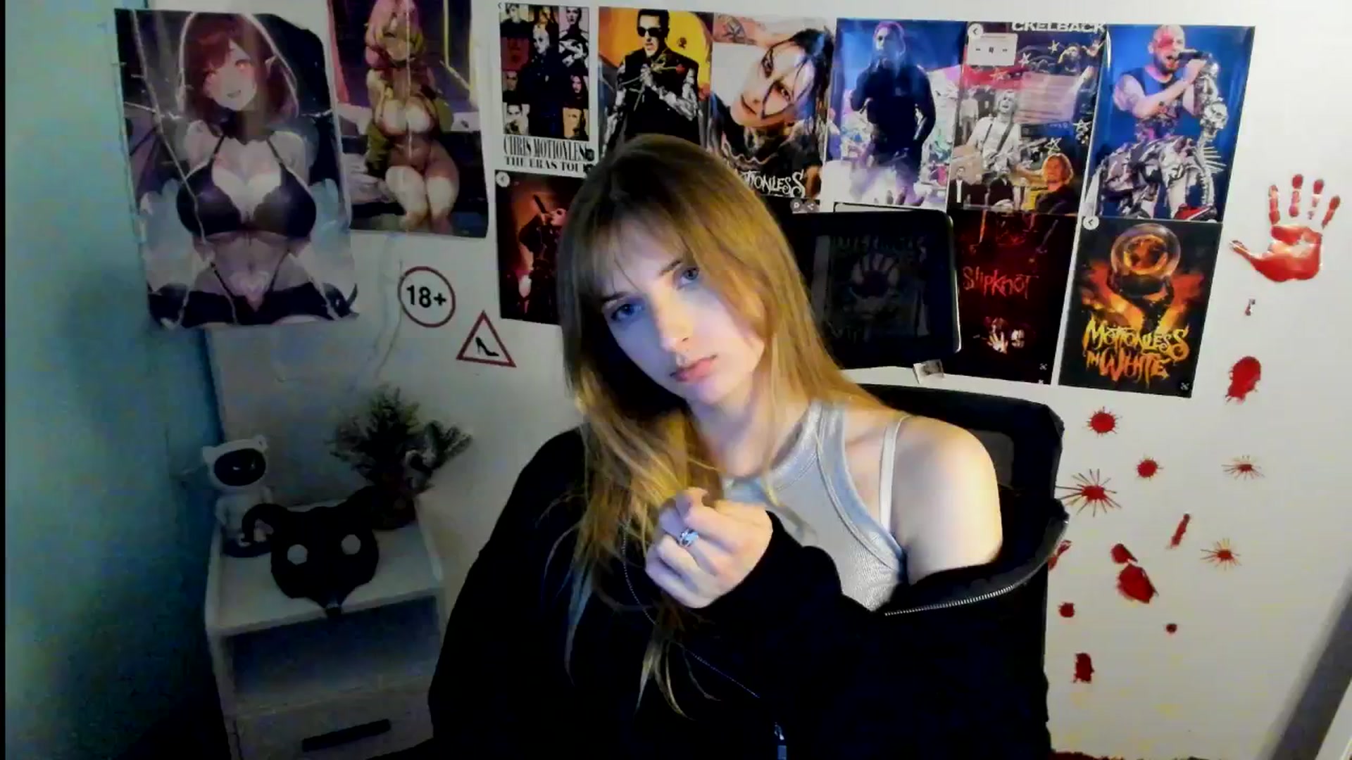 Gallery image thumbnail from Lisa_Star_'s myfreecams stream on, 11/04/2025, 14:45 image 7 of 20