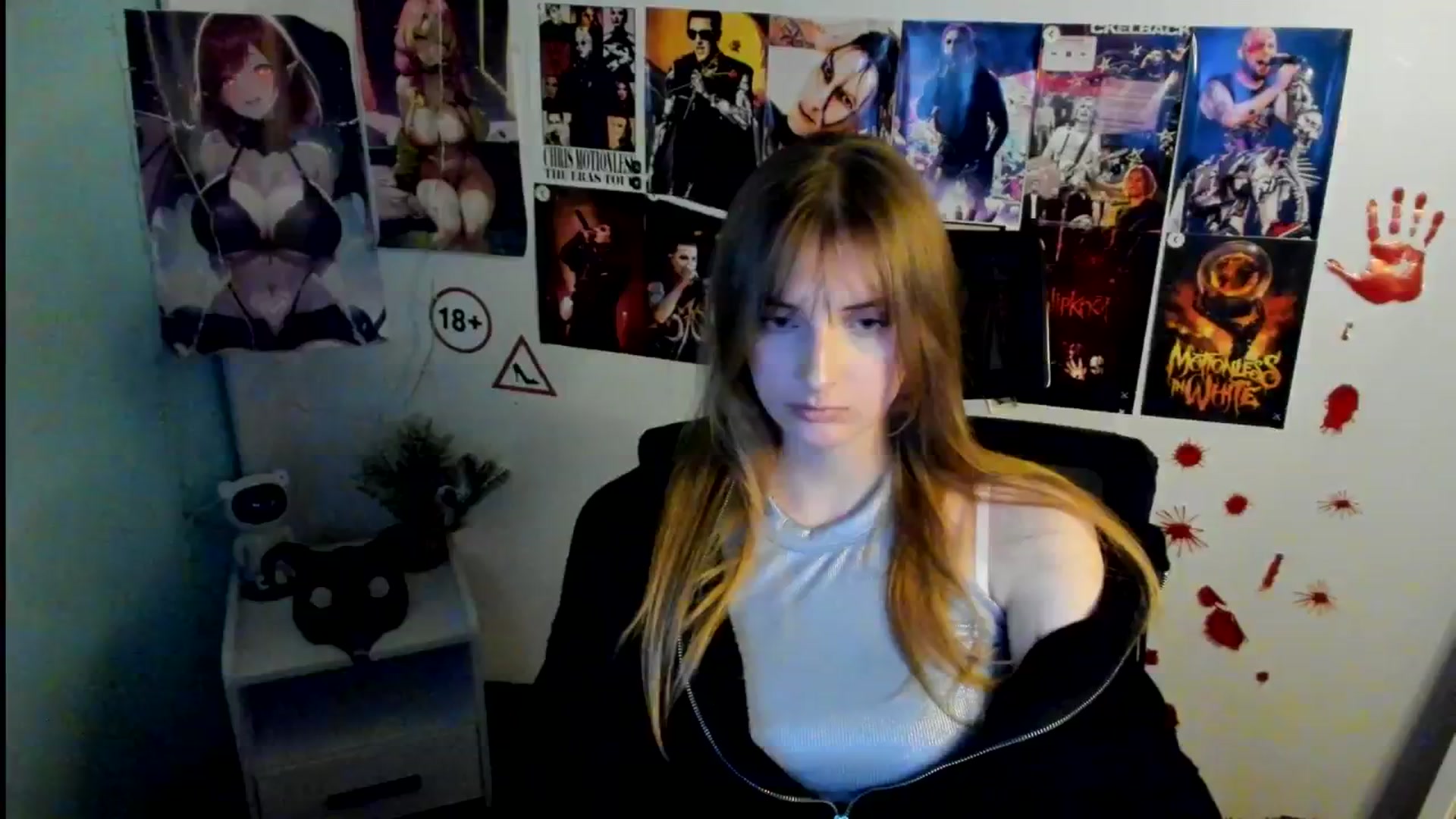 Gallery image thumbnail from Lisa_Star_'s myfreecams stream on, 11/04/2025, 14:45 image 10 of 20