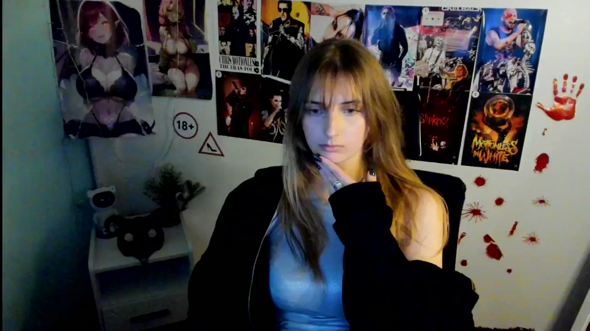 Gallery image thumbnail from Lisa_Star_'s myfreecams stream on, 11/04/2025, 15:12 image 9 of 20