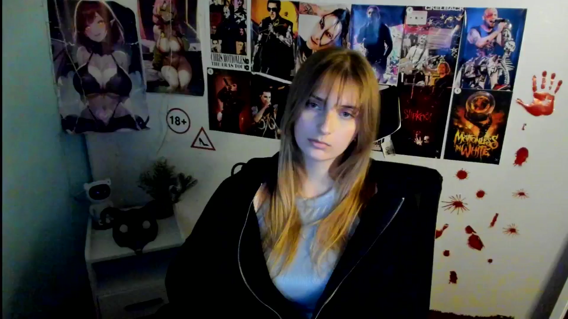 Gallery image thumbnail from Lisa_Star_'s myfreecams stream on, 11/04/2025, 15:12 image 14 of 20