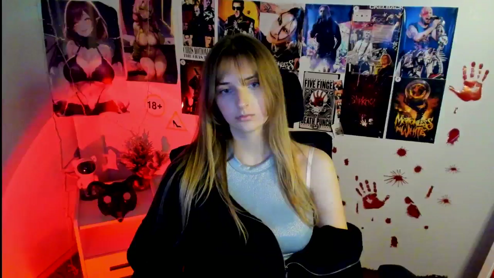 Gallery image thumbnail from Lisa_Star_'s myfreecams stream on, 11/04/2025, 16:10 image 17 of 20