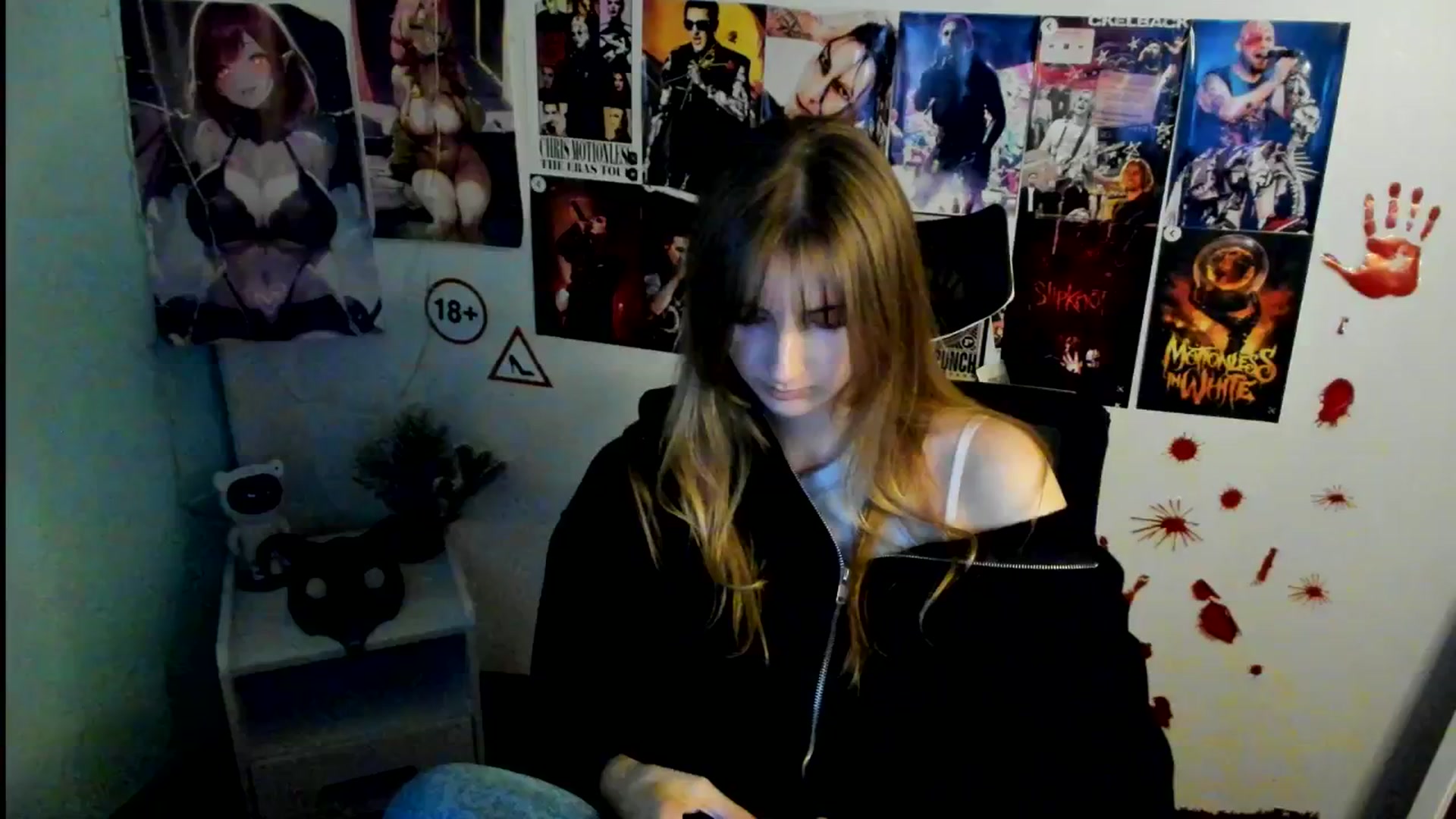 Gallery image thumbnail from Lisa_Star_'s myfreecams stream on, 11/04/2025, 16:10 image 3 of 20