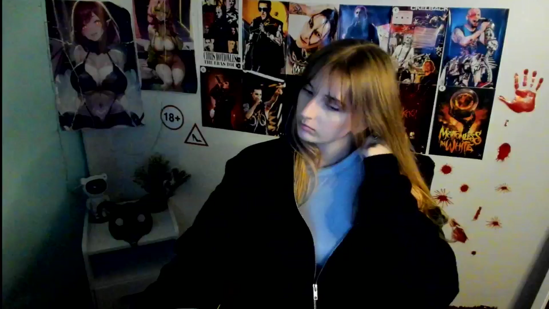 Gallery image thumbnail from Lisa_Star_'s myfreecams stream on, 11/04/2025, 16:10 image 8 of 20