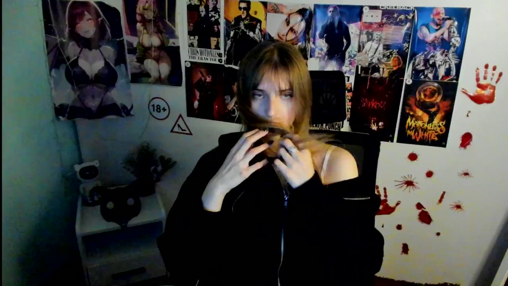 Gallery image thumbnail from Lisa_Star_'s myfreecams stream on, 11/04/2025, 16:10 image 7 of 20