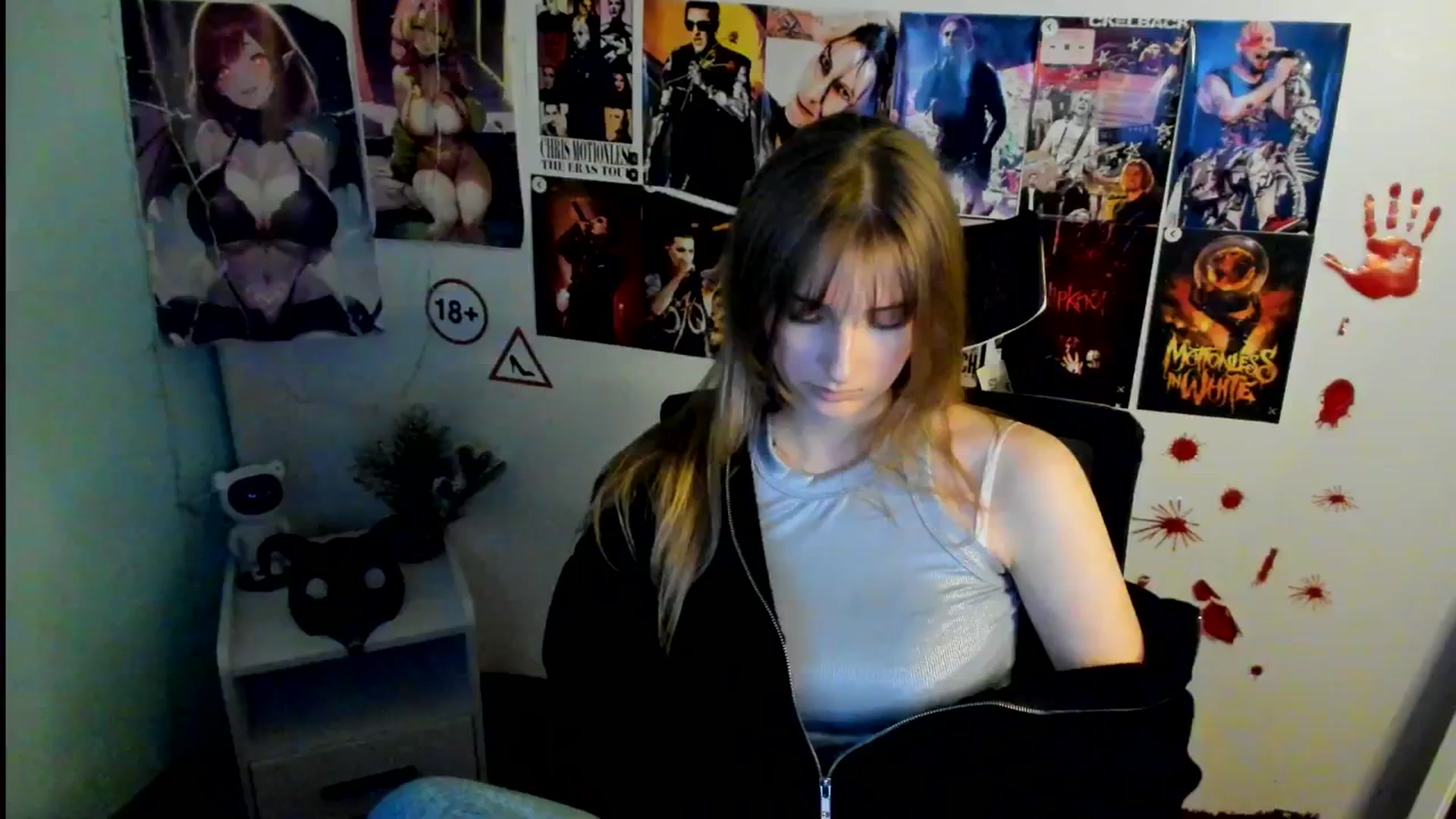 Gallery image thumbnail from Lisa_Star_'s myfreecams stream on, 11/04/2025, 16:10 image 10 of 20